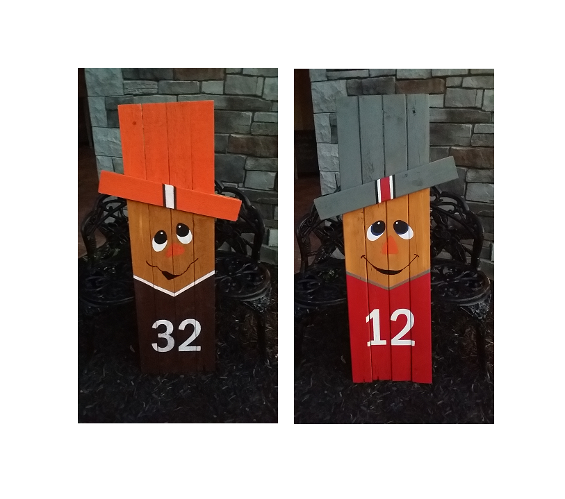 LEISURE TIME WINERY - Reversible Team Scarecrow