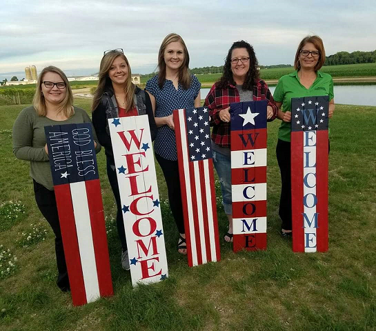 FATHER JOHN'S MICROBREWERY - Wood Flag Welcome Painting Class