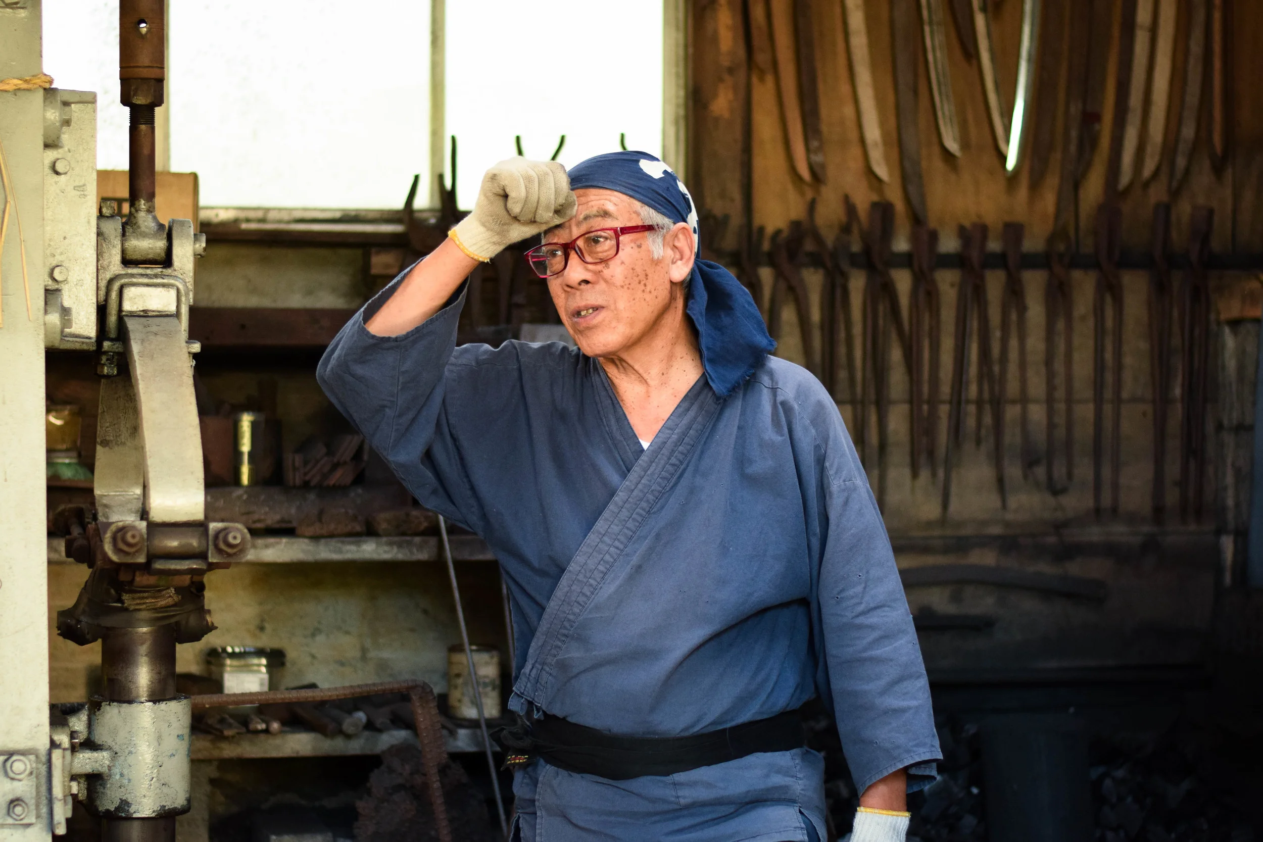 Matsunaga Genrokuro - A traditional Japanese swordsmith