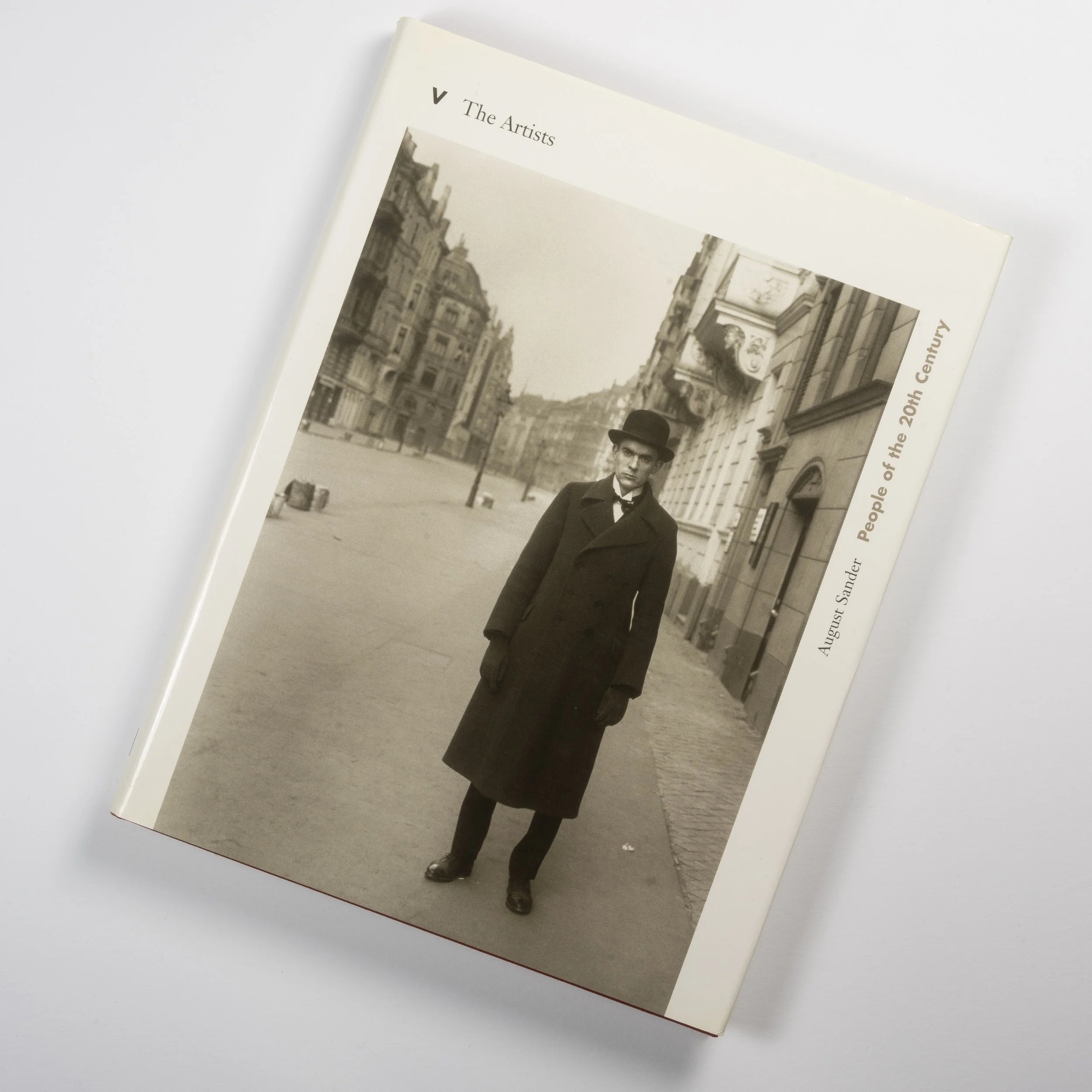 5_the artists_cover.jpg