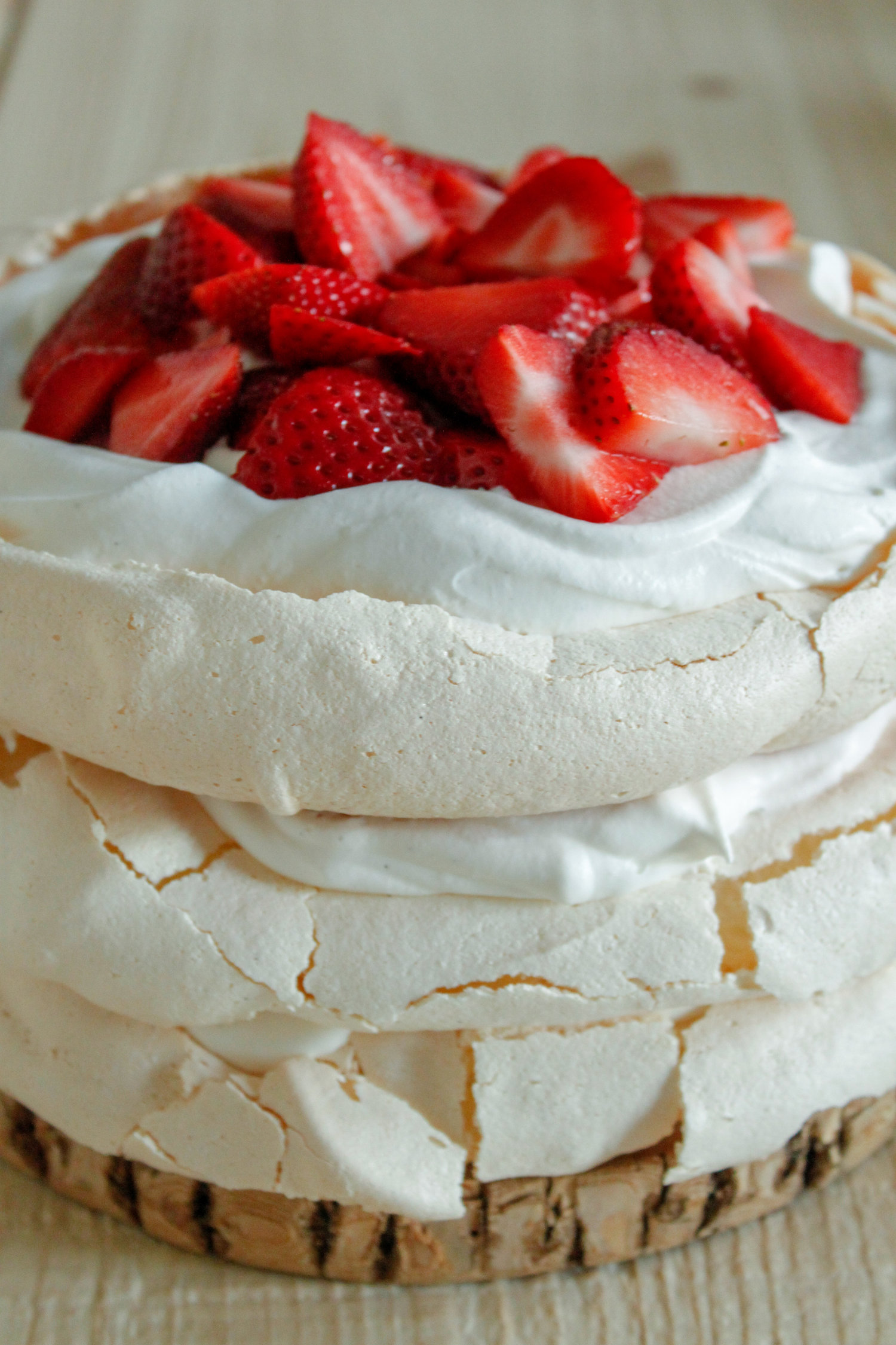 GF Pavlova Cake