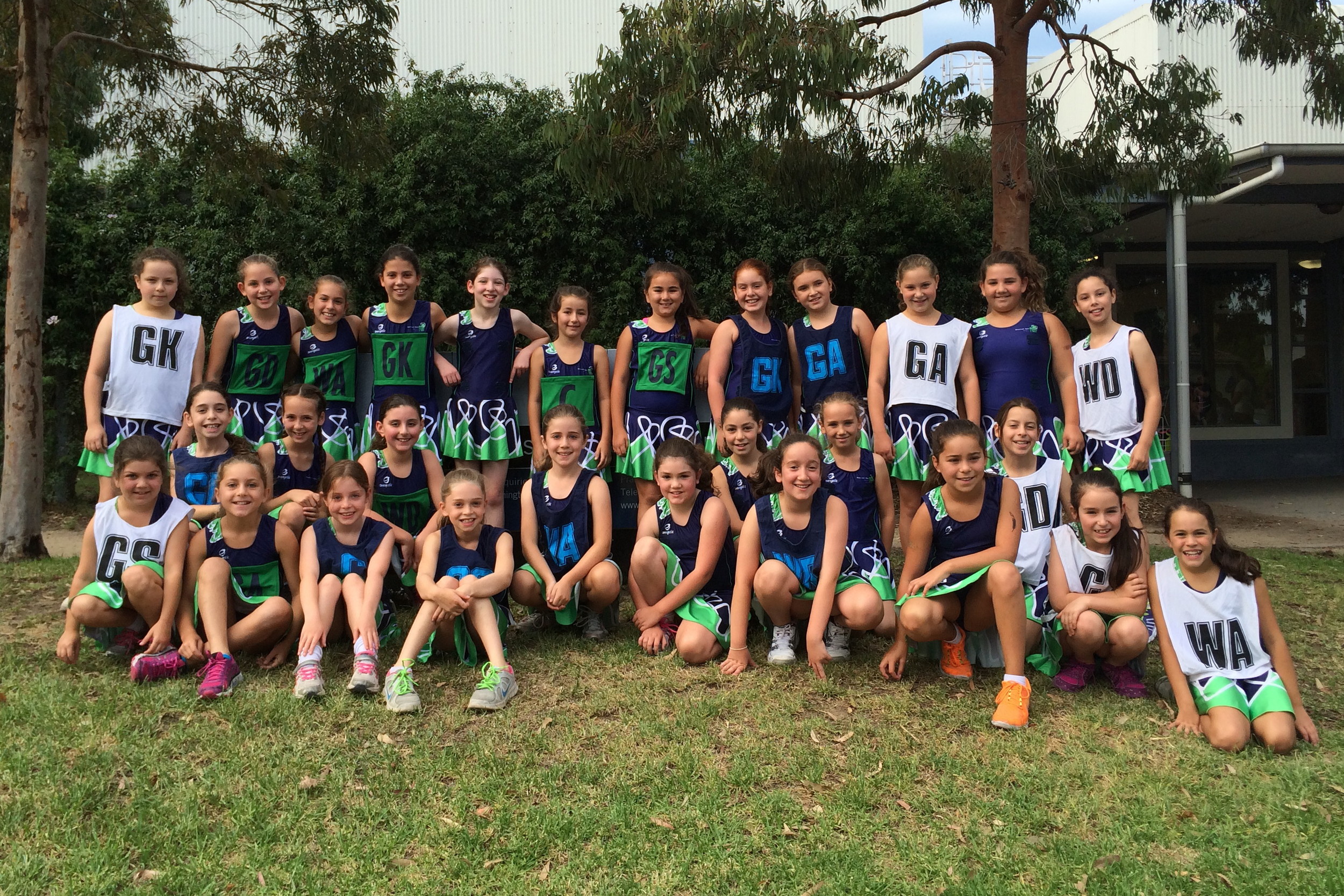 Maccabi under 11 teams together for their first game of 2015