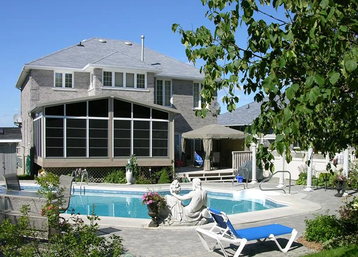 Gable with Pool.jpg