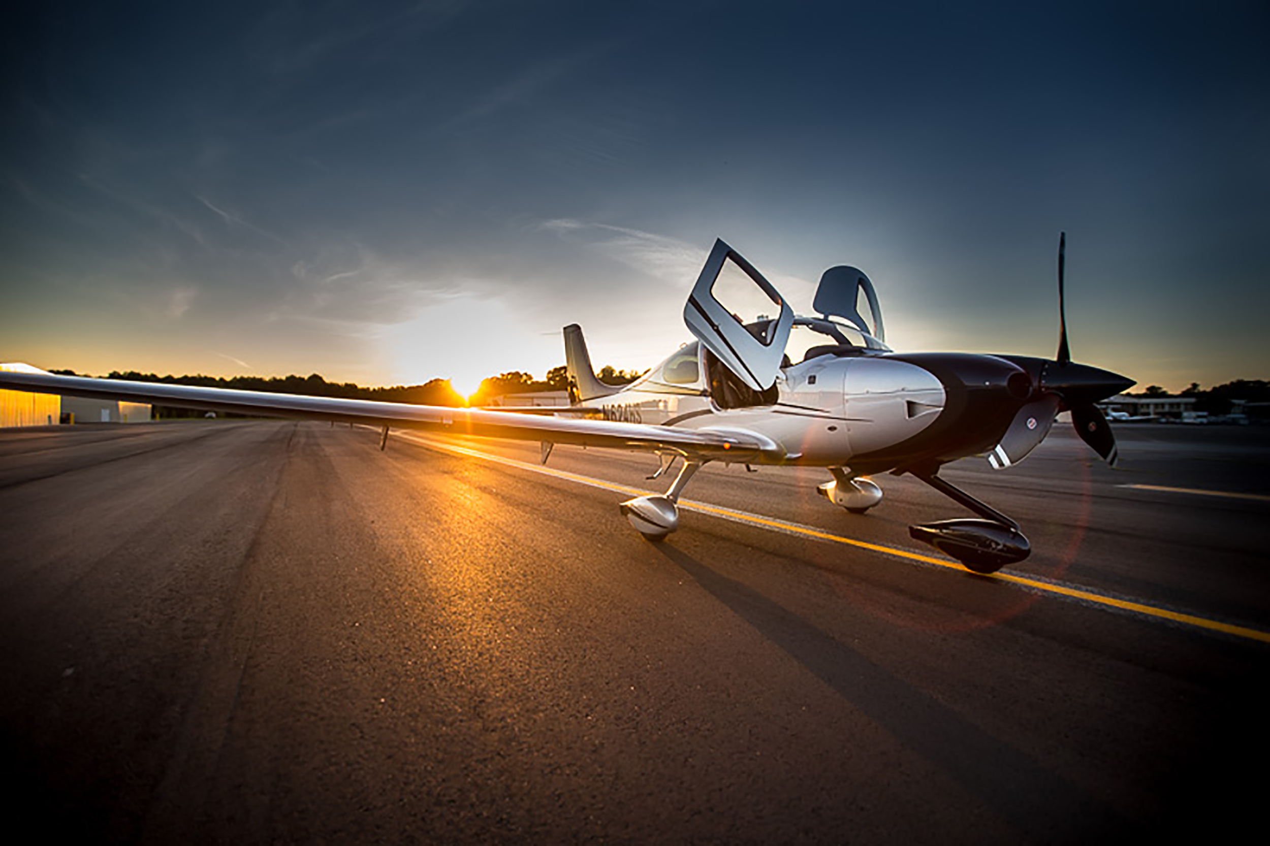 Learn to Fly with Cirrus Aircraft