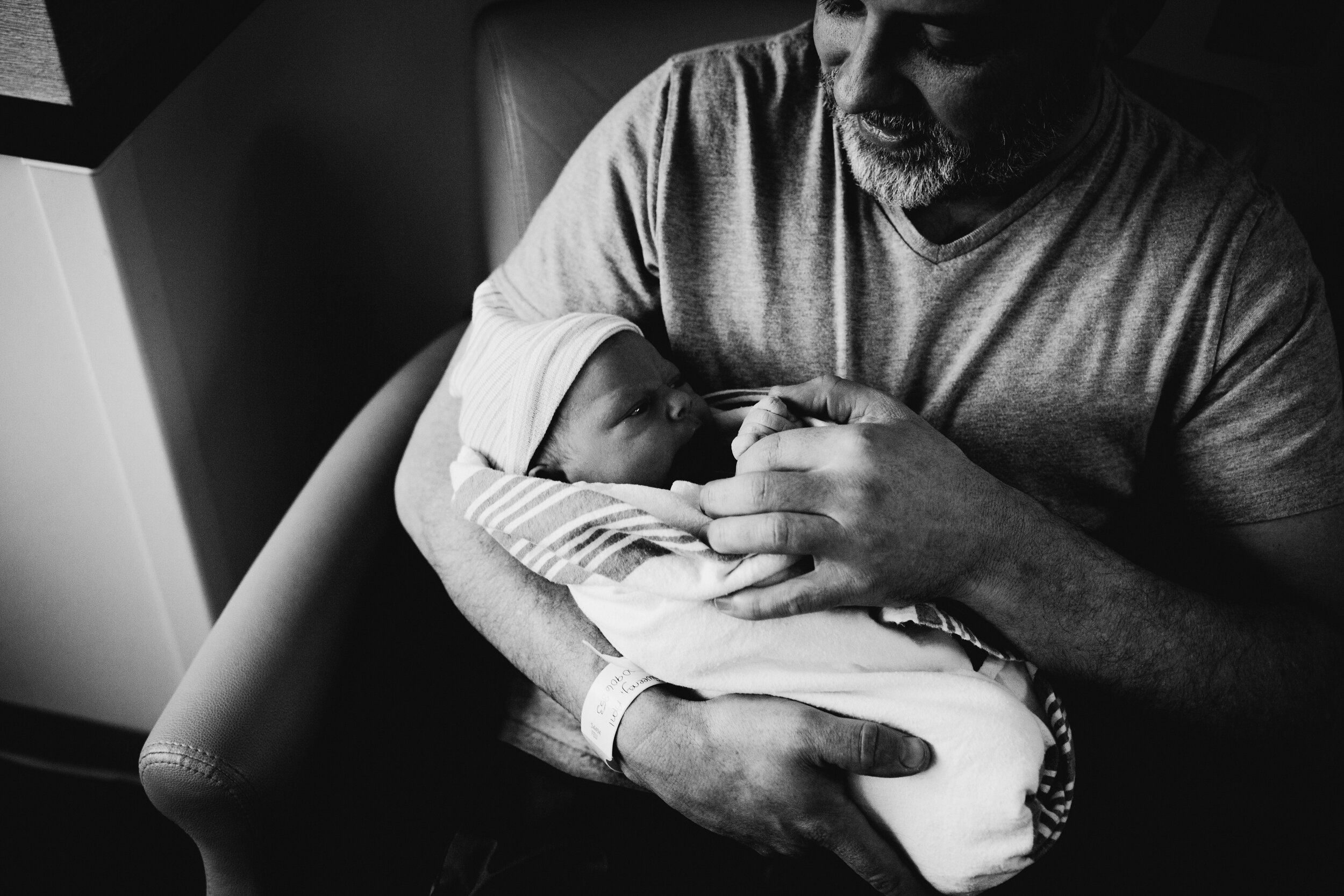 Sara Zinn Photography Birth - New Dad