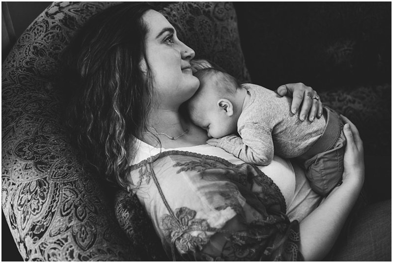 Sara Zinn Photography Sweet Mama Snuggle