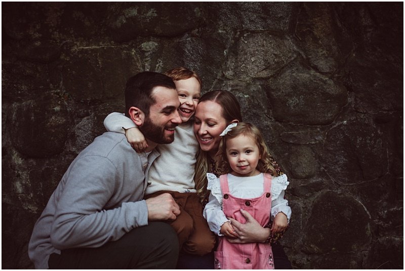 Sara Zinn Photography Family Snuggle