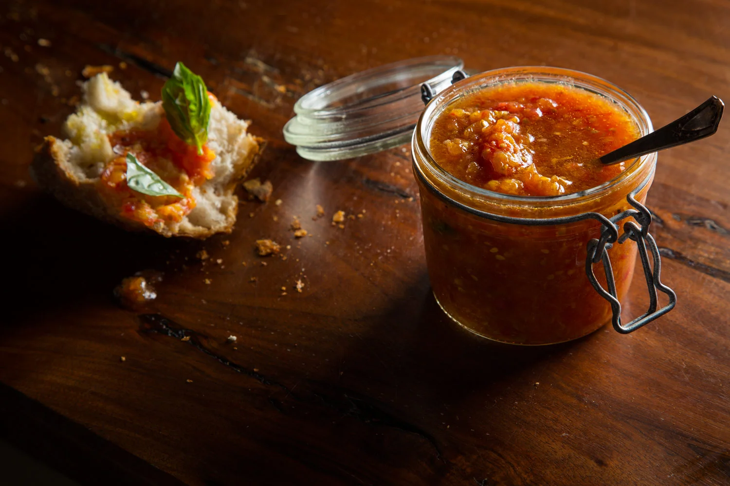 No-cook-tomato-sauce-highres.jpg