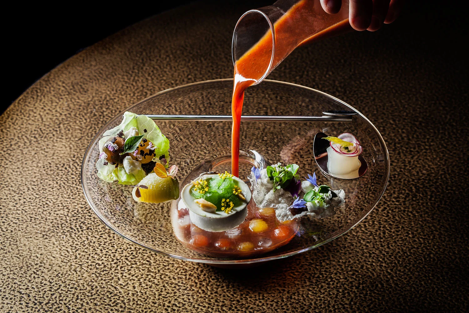 Bloody-Mary-Pour.jpg