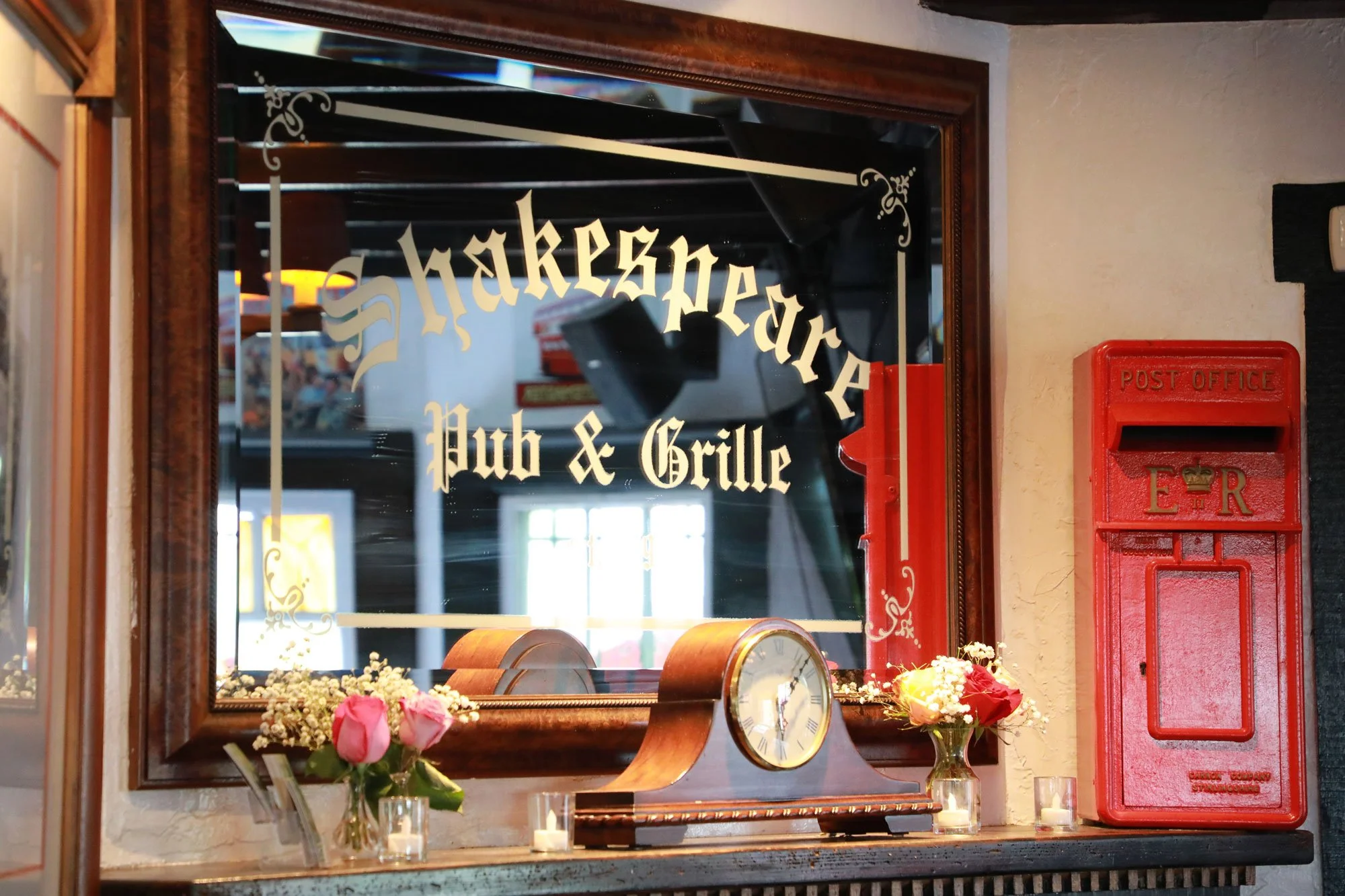 Shakespeare Pub mirror Banner