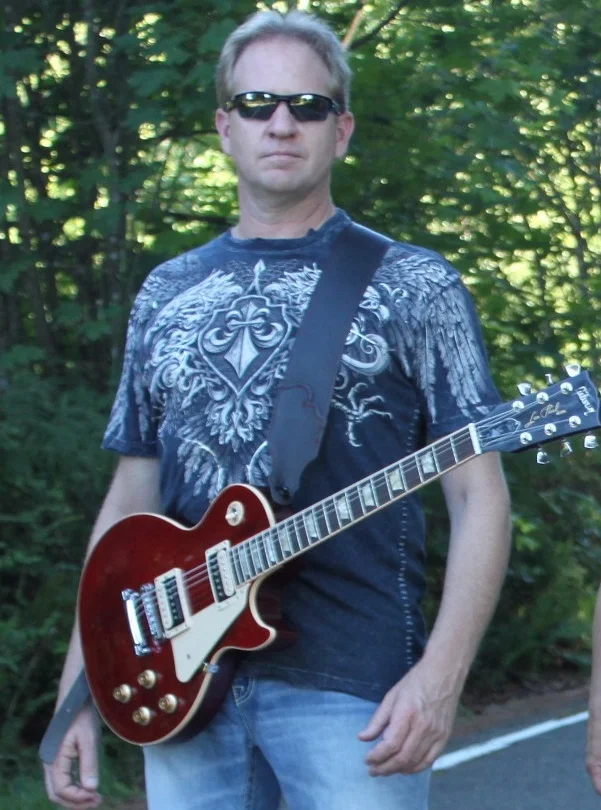 Wade Hendrix Live 1.jpg