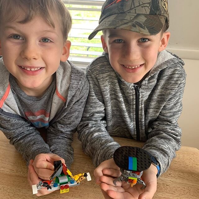 The boys have followed along with @snapologyhq #snapologychallenge all week. Their entries for the robot build challenge today...meet Flybot (Jude&rsquo;s) and Beetlebot (Kai&rsquo;s). Swipe to see their legs move and wings open.