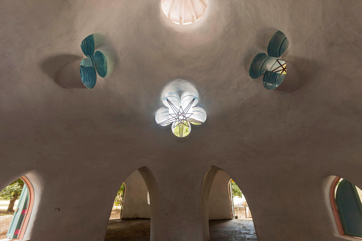 DomeInside_srgb.jpg