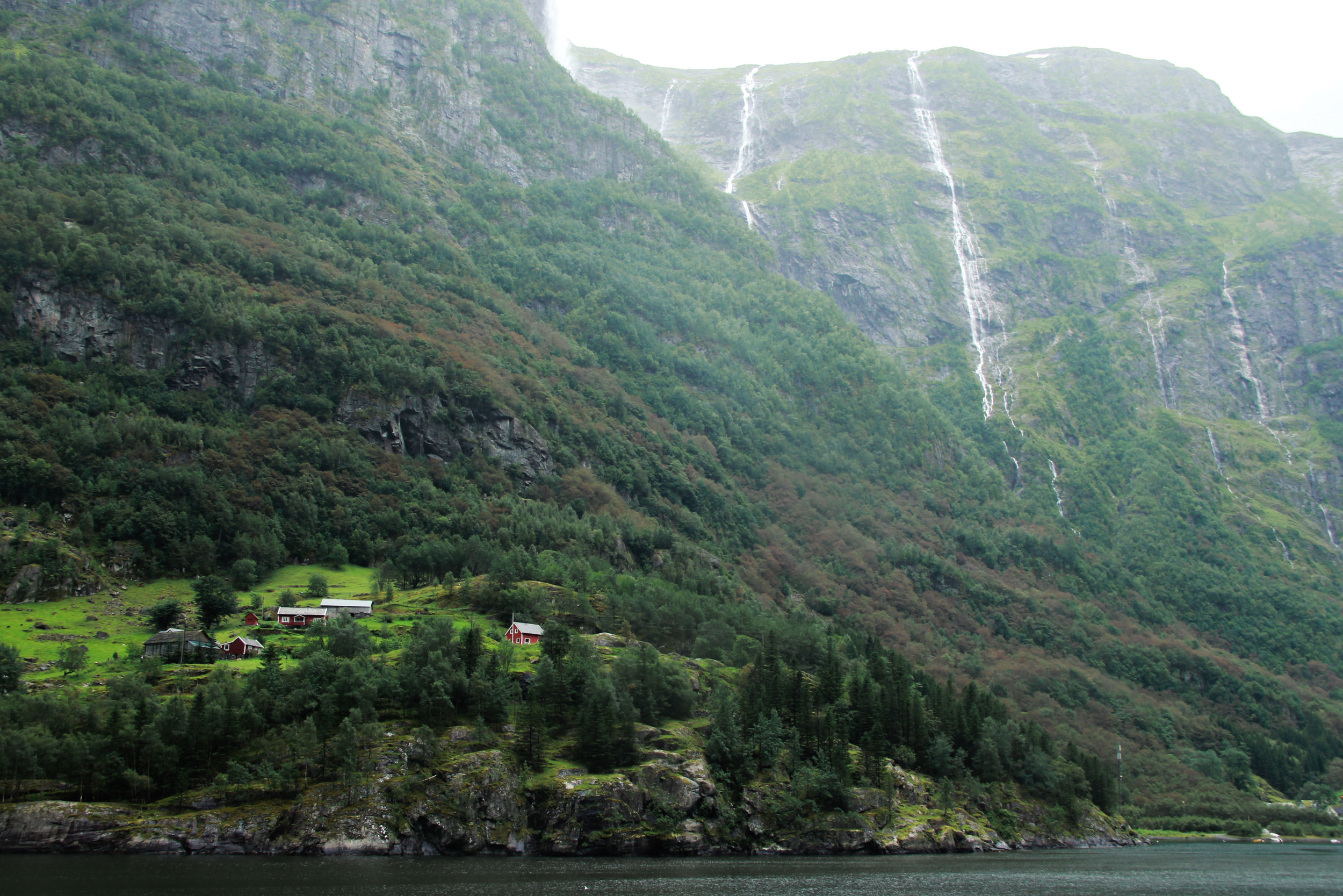 Naeryfjord-34.jpg