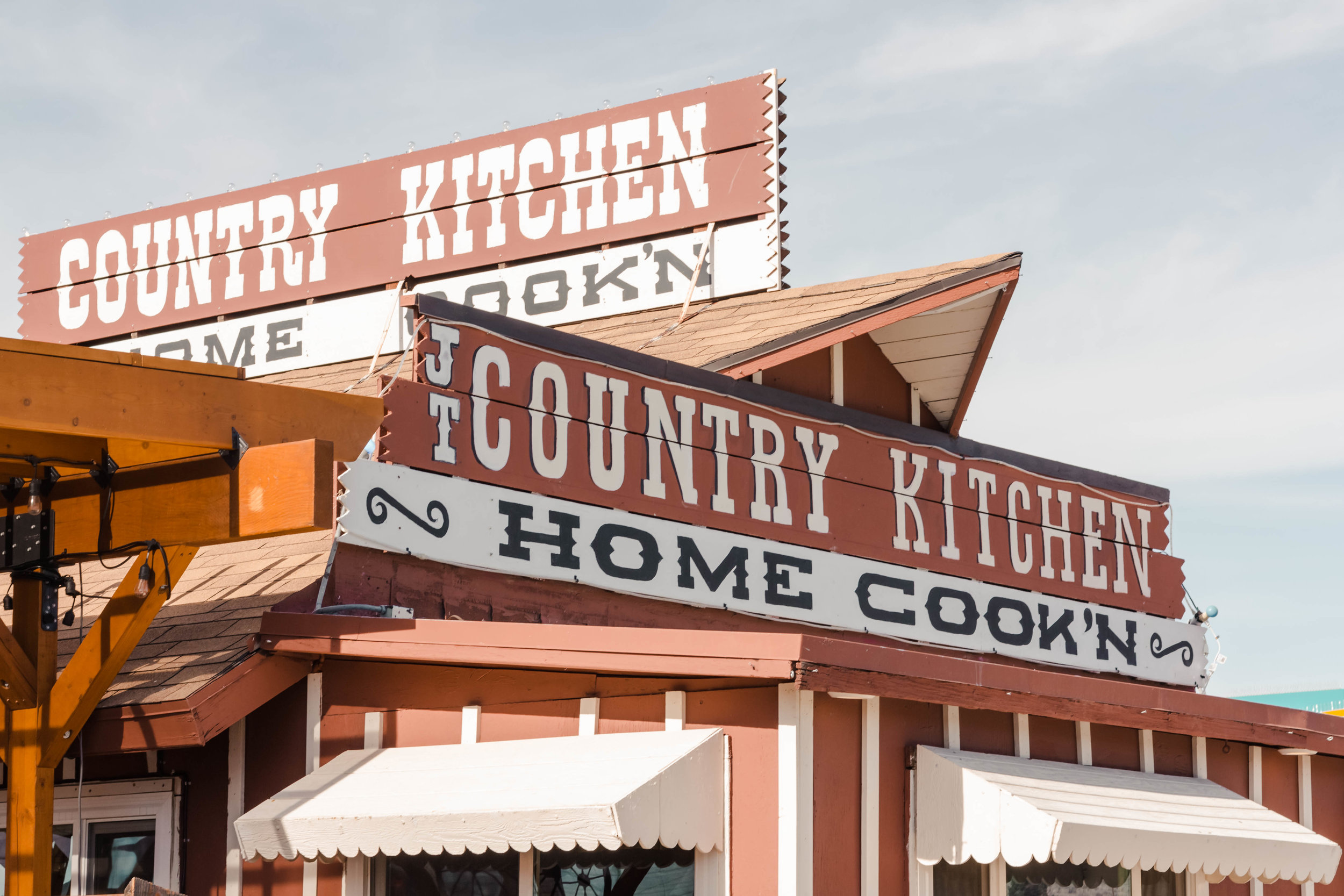 Country Kitchen.jpg