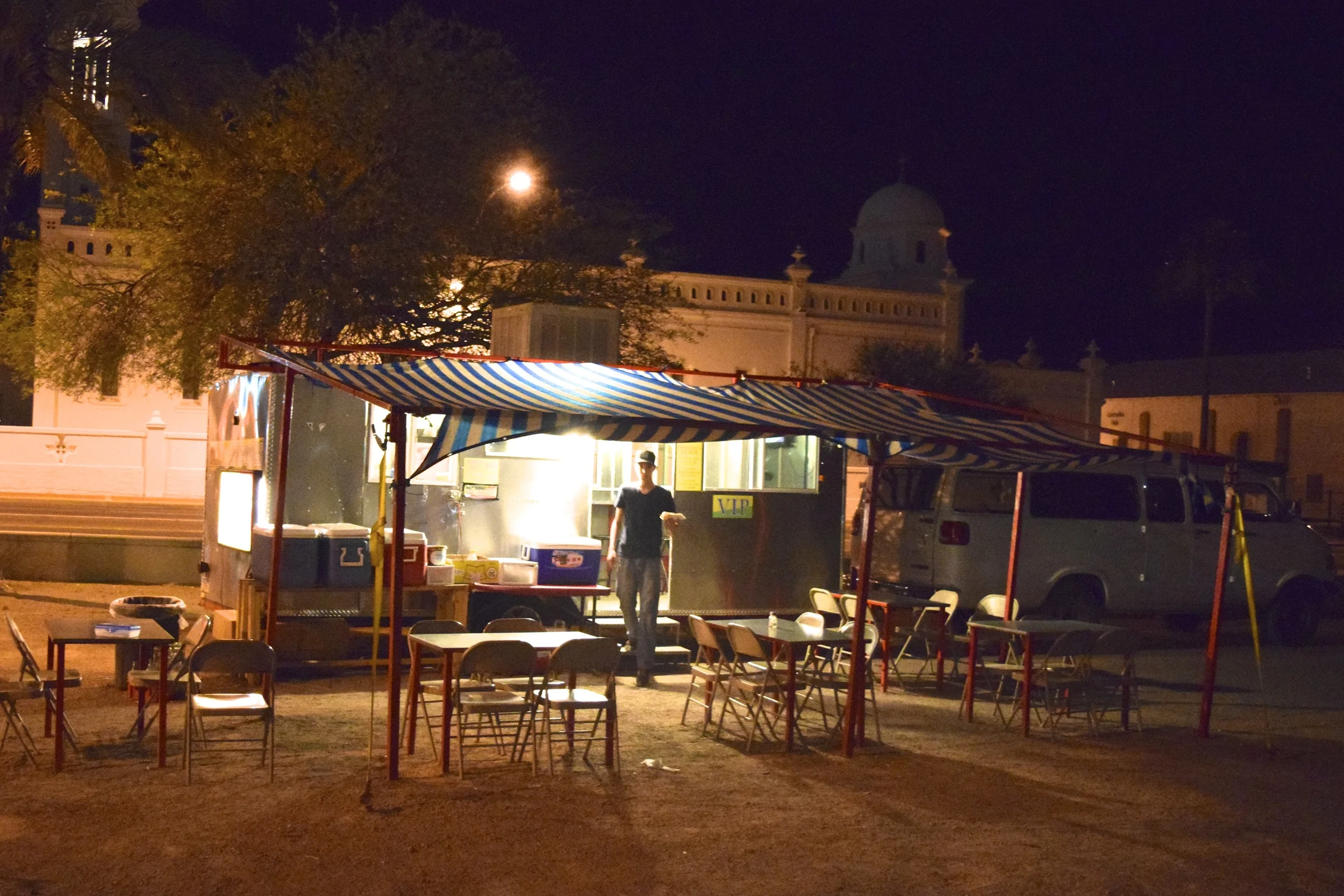 Hotdog stand at Santa Cruz church