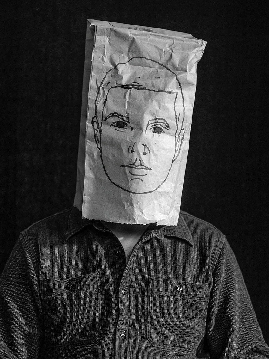 Studio portrait session with artist Kasper Kovitz. He&rsquo;s got a bag full of good ideas! 
#studio #portrait #artist #blackandwhitephotography #leica #vanurfalianphotographs