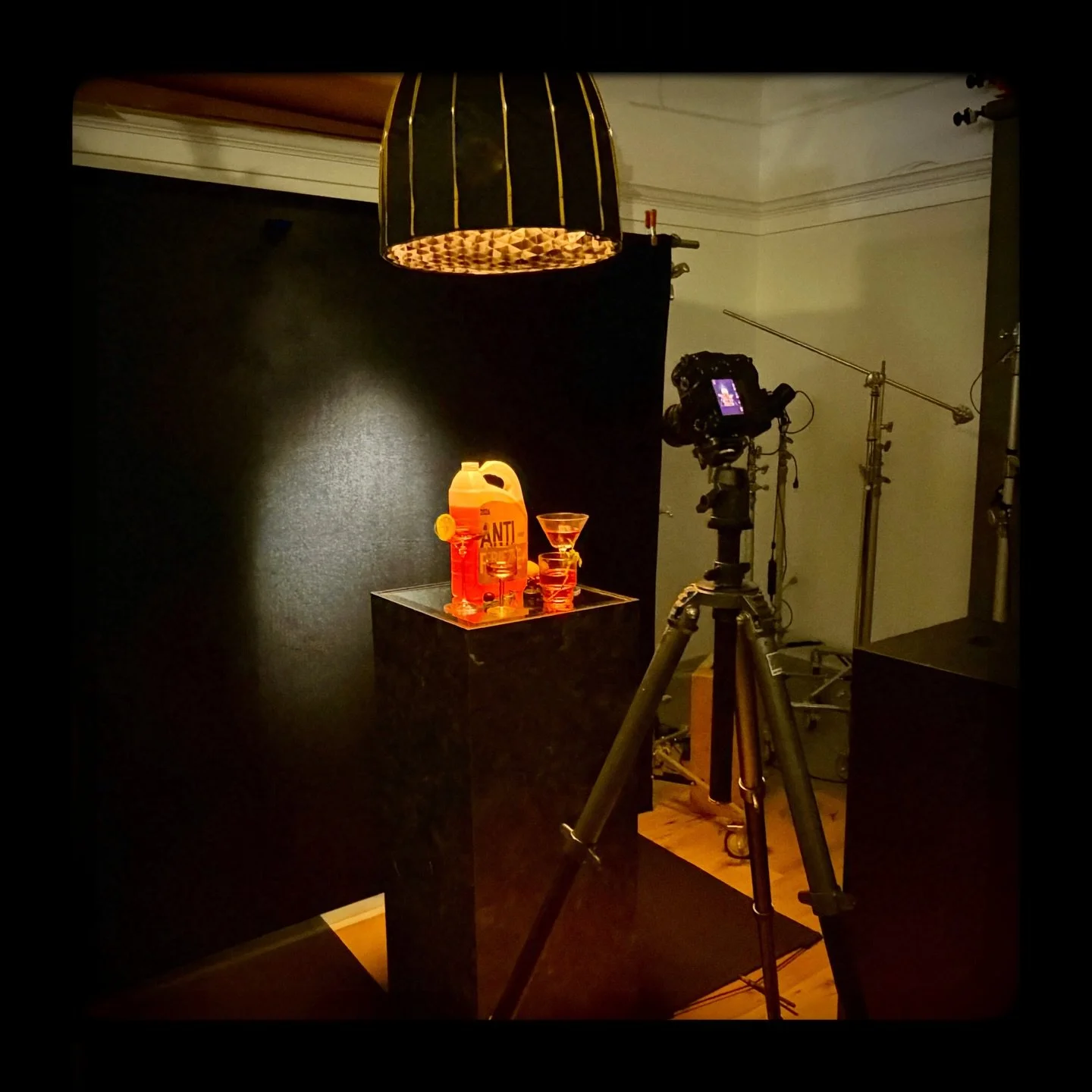 Are you Frieze or Anti Frieze? 
#friezeartfair #antifrieze #art #photography