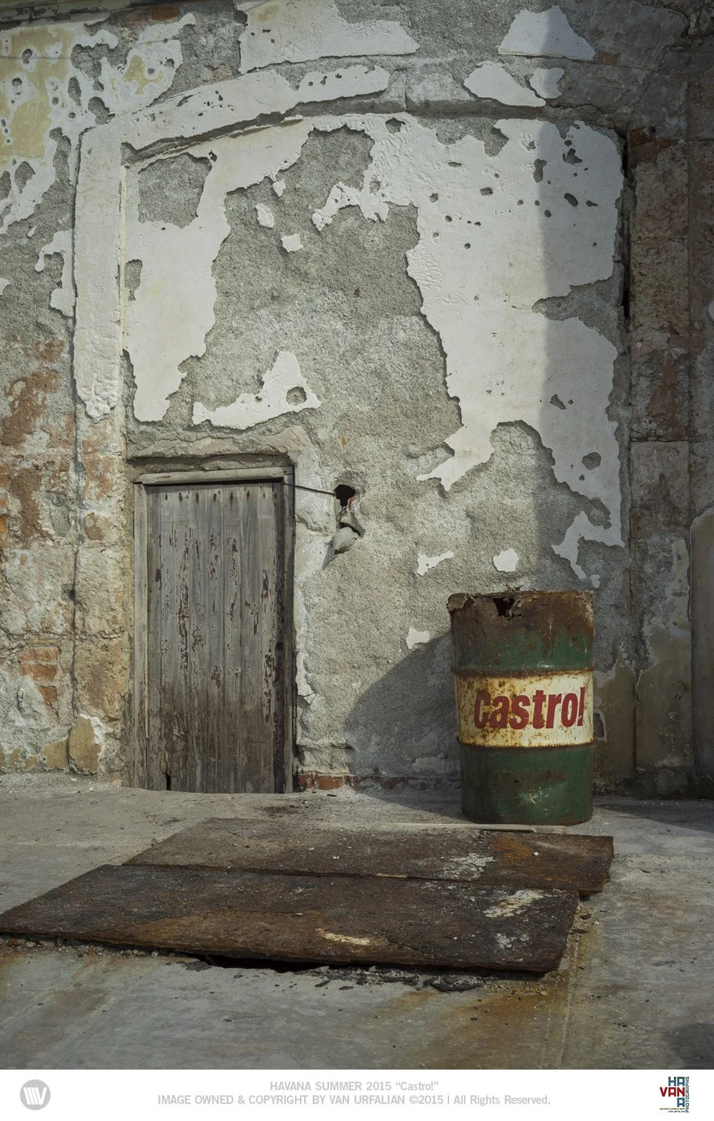 HAVANA_©VanUrfalian_0188_WEB_24X36.jpg