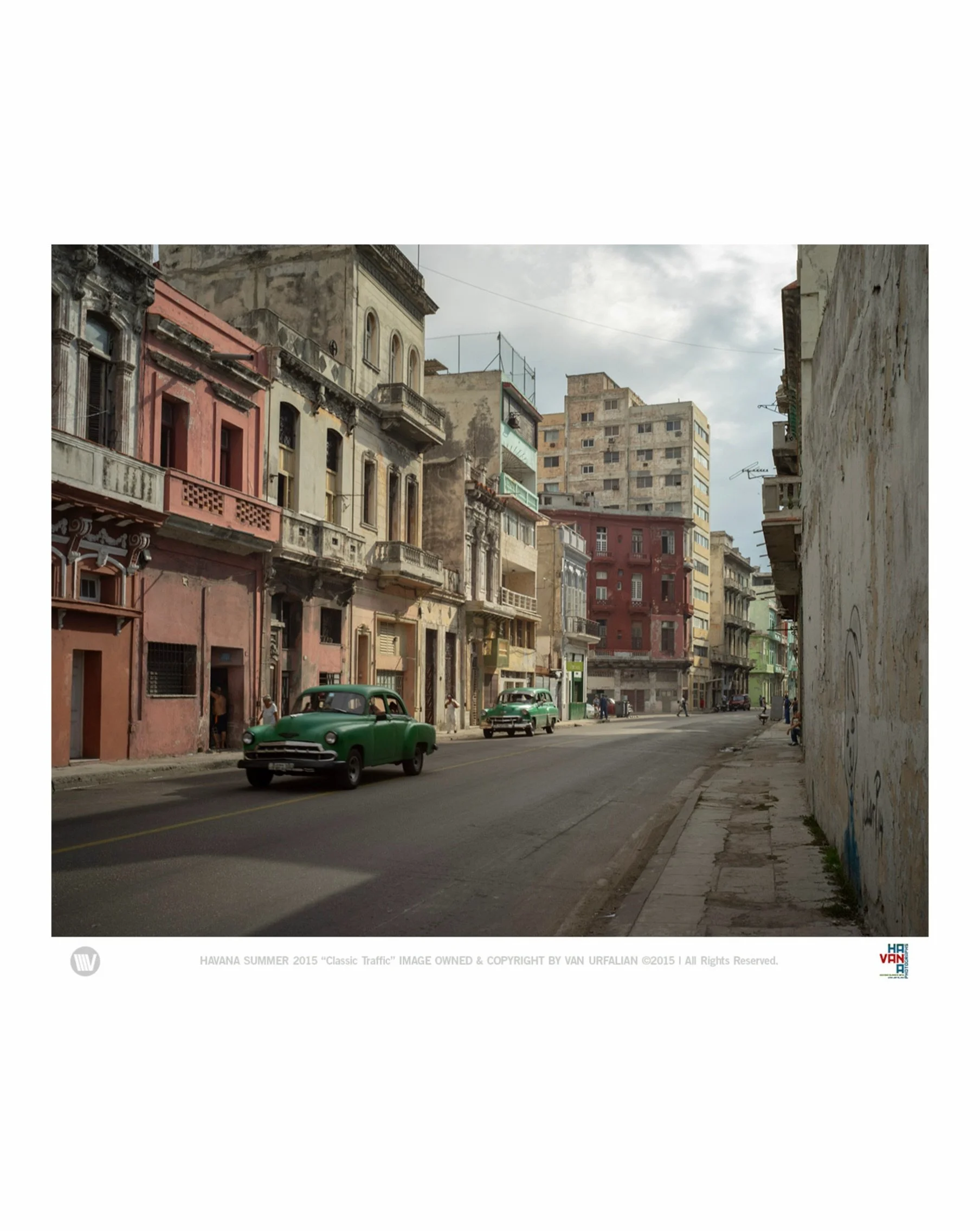 &ldquo;Classic Traffic&rdquo;
An old Chevy Deluxe driving down the street, mid morning. Havana&rsquo;s classic cars aren&rsquo;t nostalgia, they&rsquo;re just what&rsquo;s still running. See it in person Aug 29. 🇨🇺📷
#chevy #classiccars #fineartpho