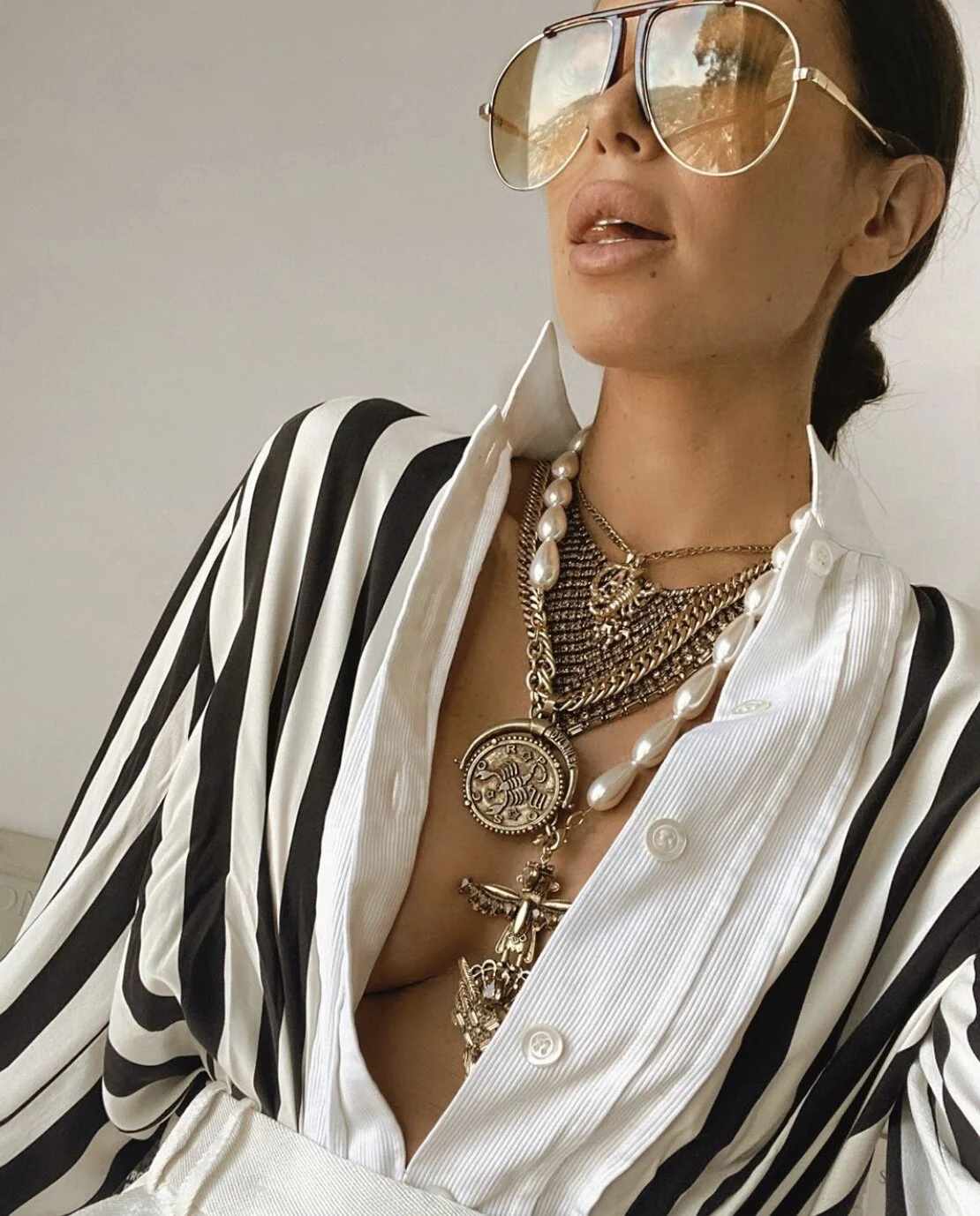 76B498FF-AB58-49E4-BF50-35985C7735B6