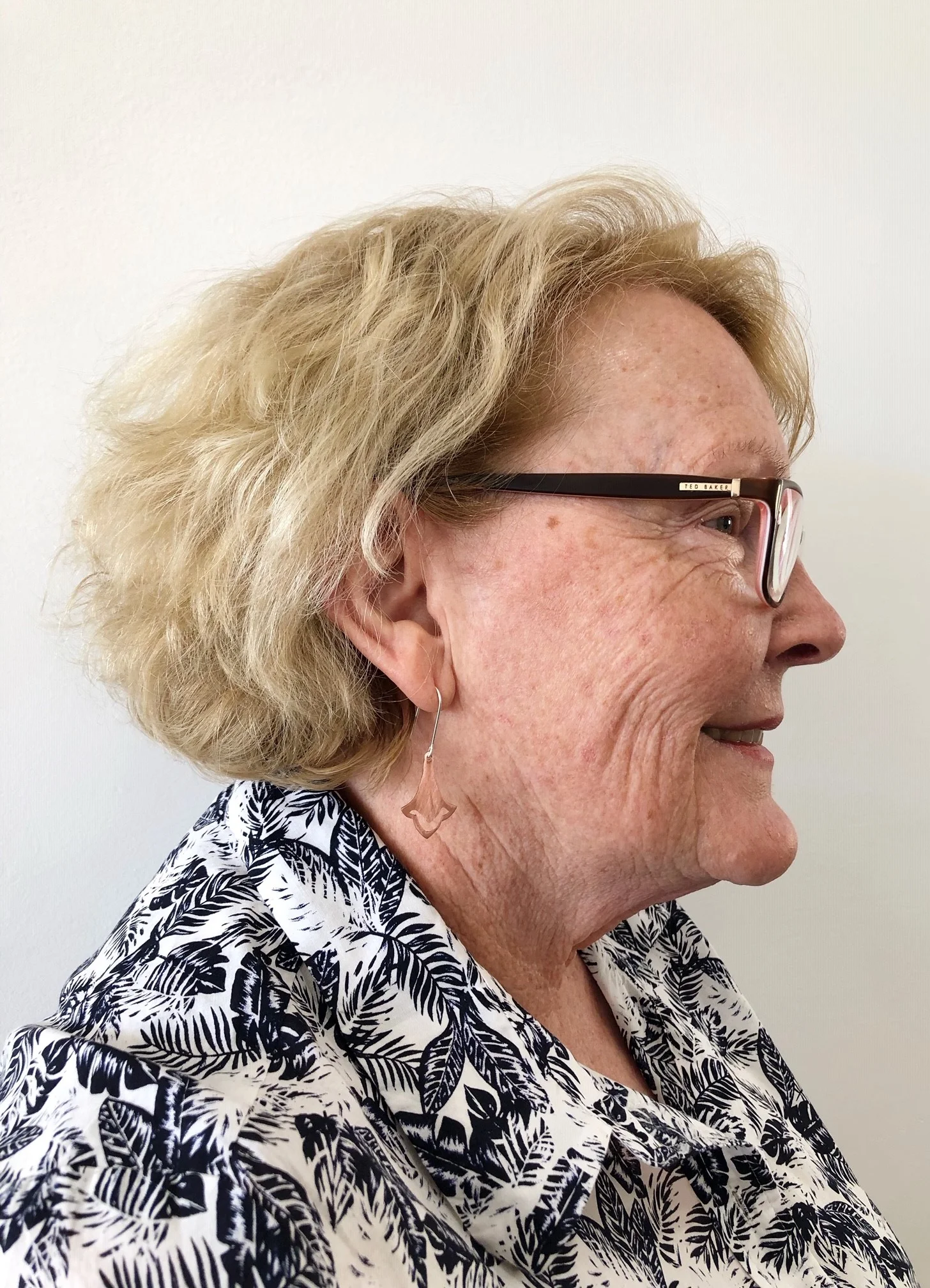 Judy and Sue had never made jewellery before but were saw-piercing experts by the end of their class. They both left with a great new pair of earrings.