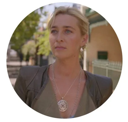 The Mandala Pendant on Season 5 Episode 11 of Channel 10's Offspring