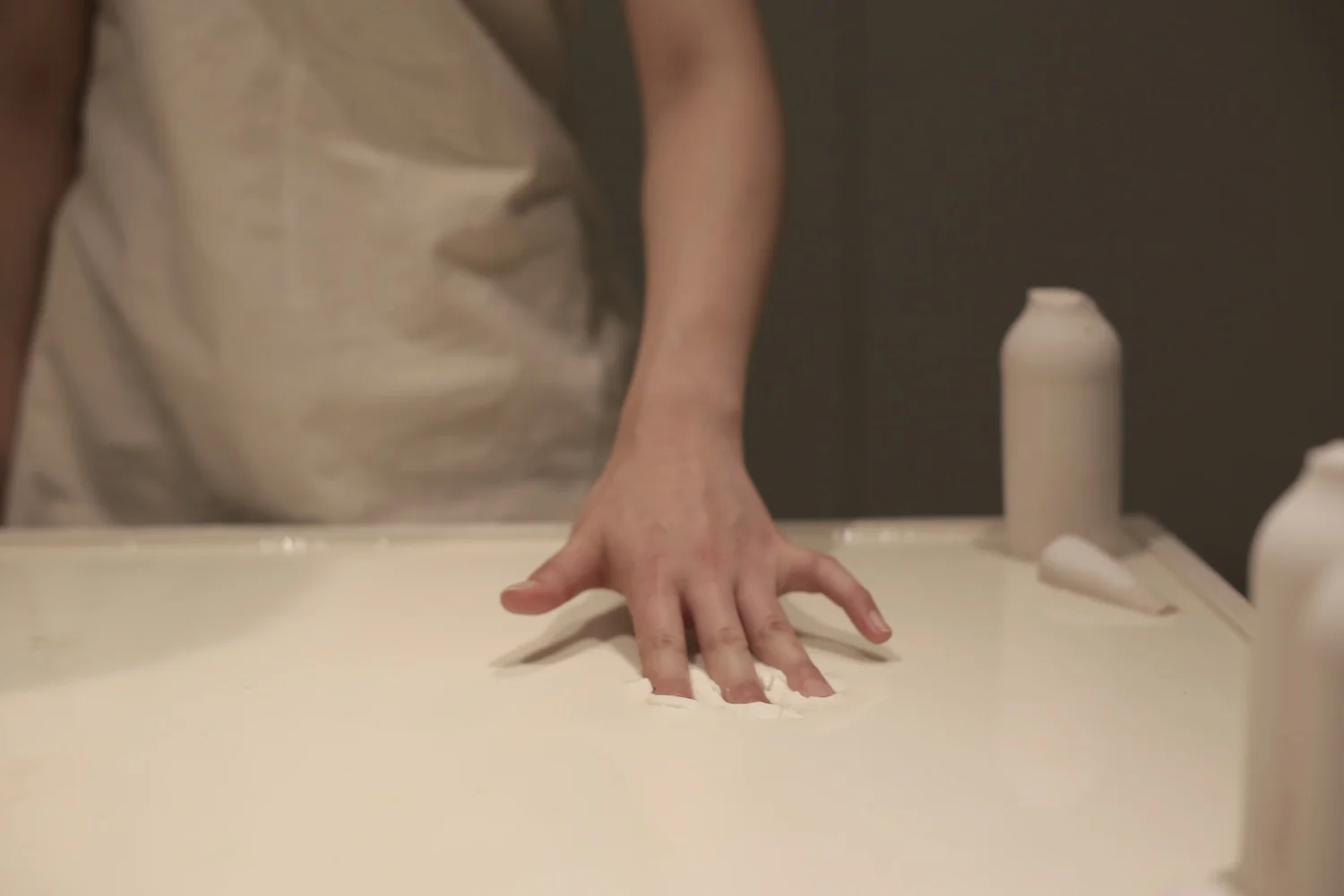 YUKO – THE TABLE THAT EATS