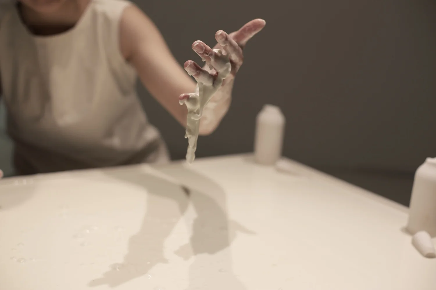 YUKO – THE TABLE THAT EATS