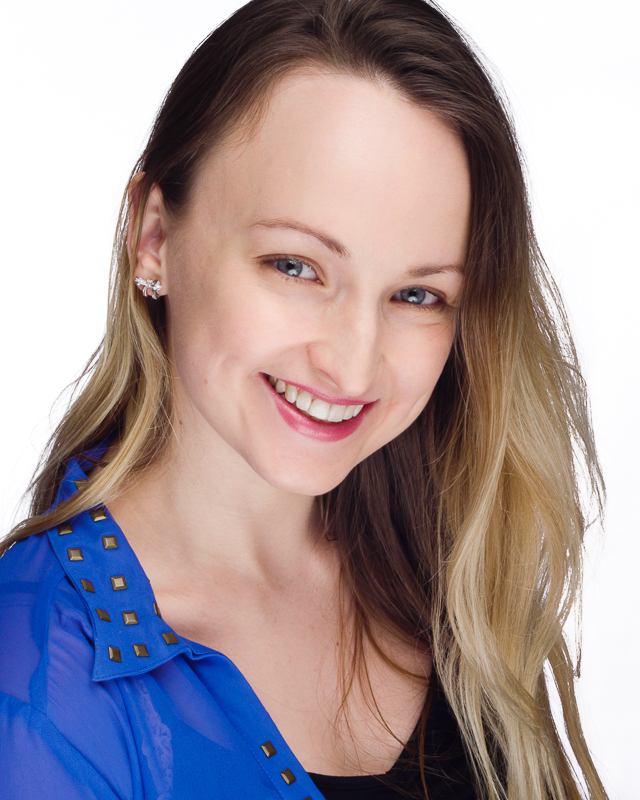 Aracelie-Headshots-Blog-1.jpg