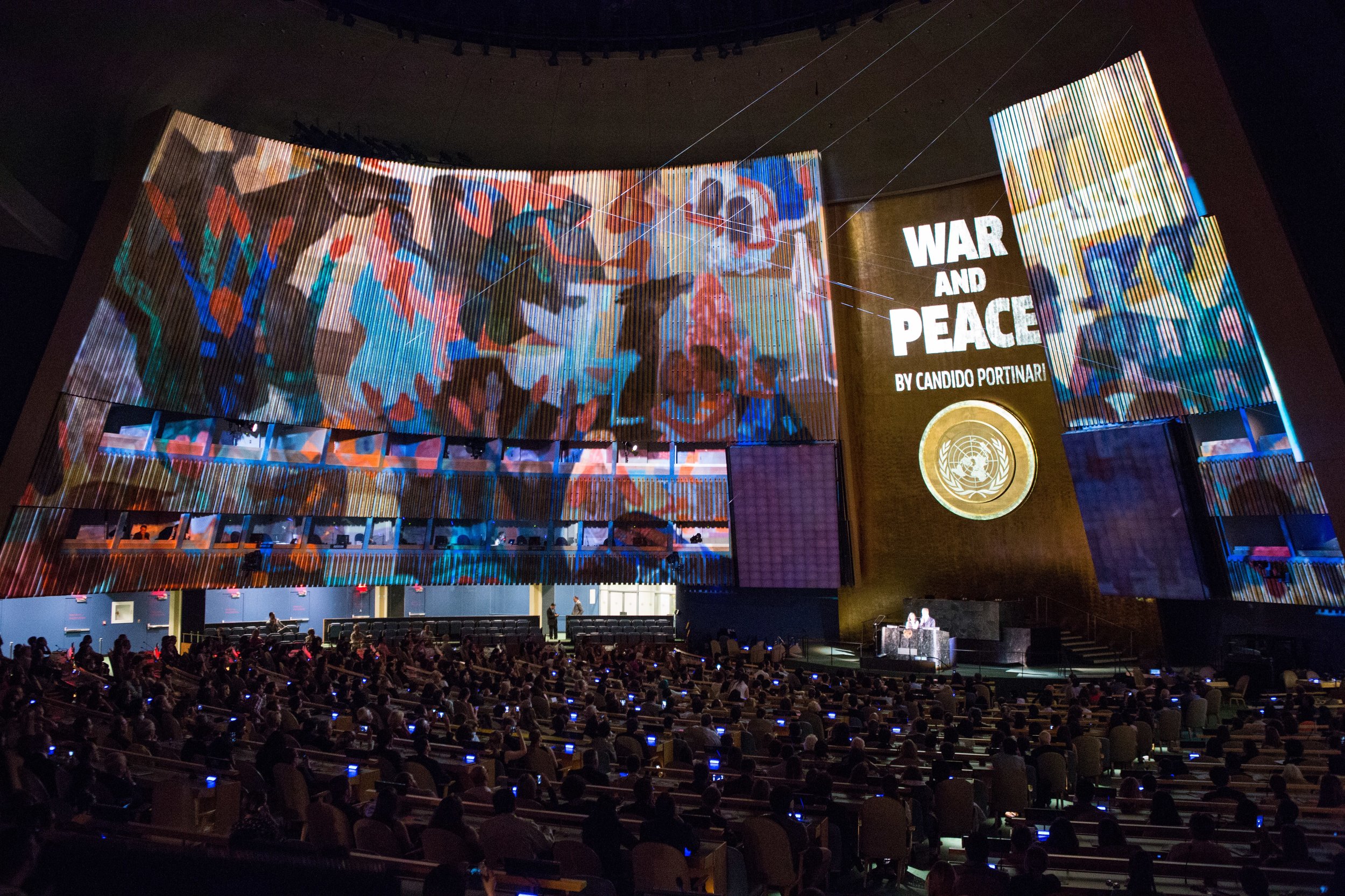 kayneLIVE-UnitedNationsProjectionMapping_F4A0867.jpg