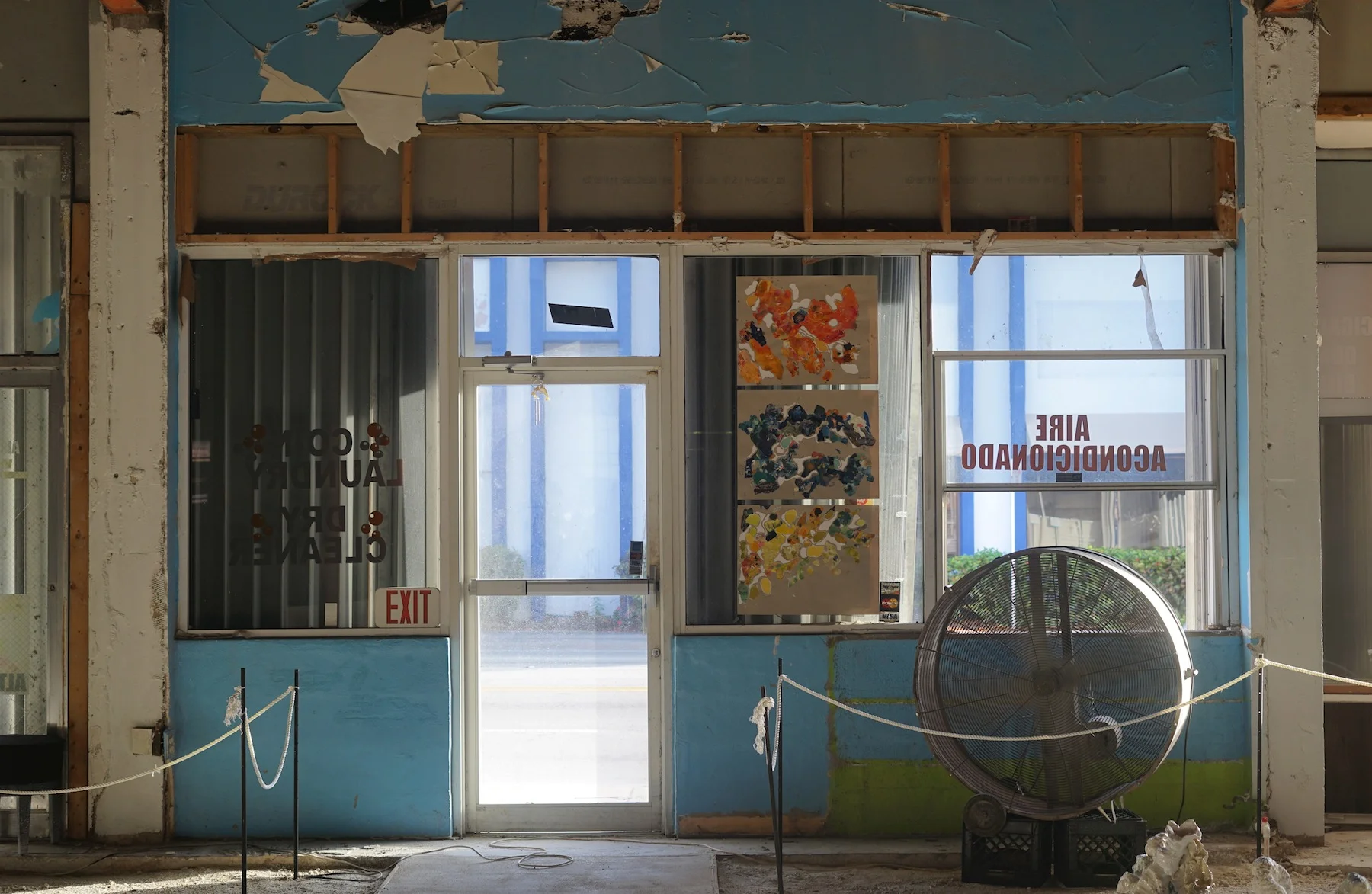 Valls_coin laundry_elespacio_1800 copy.JPG