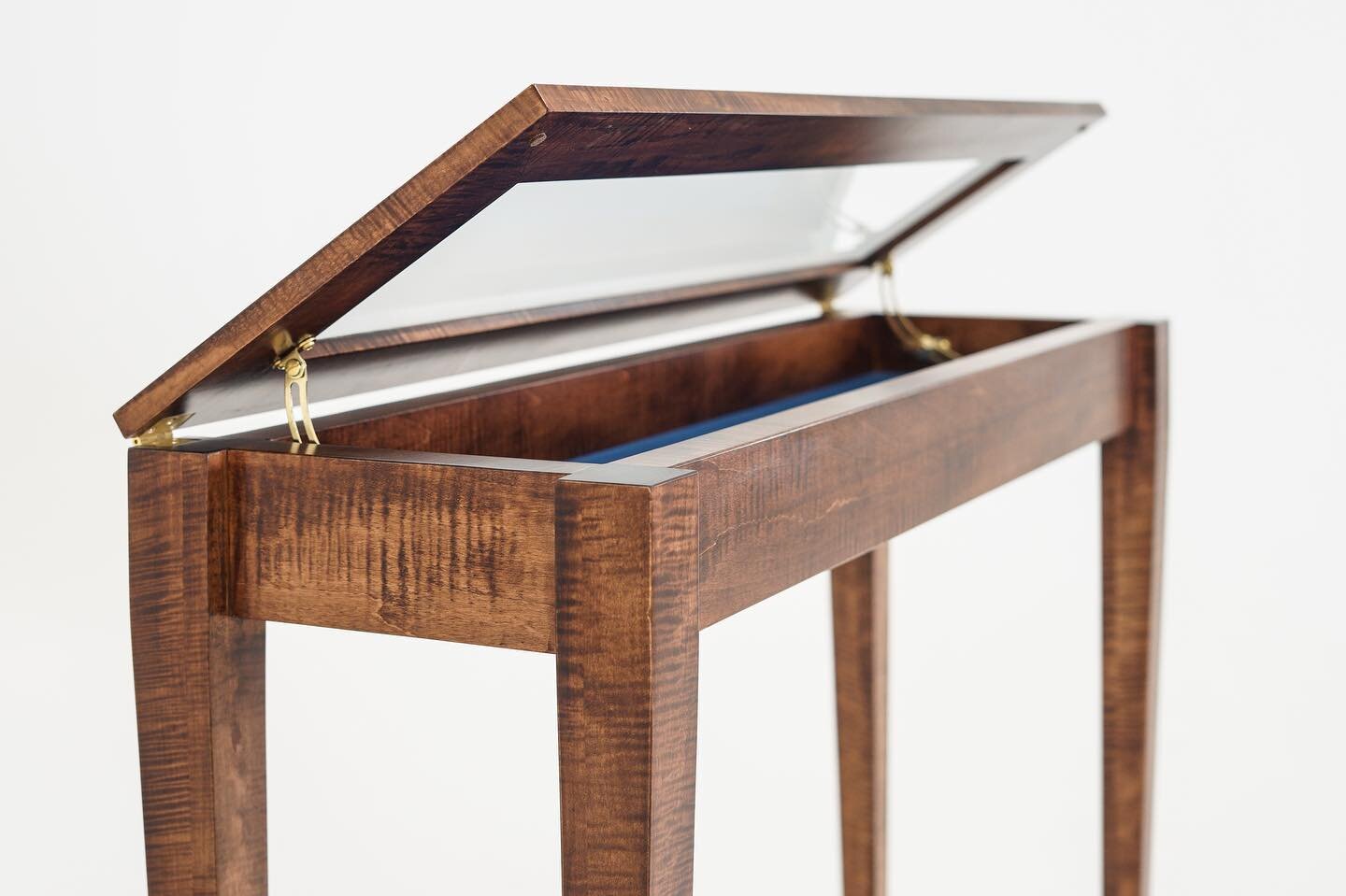 Recently finished this curly maple shadow box table for a client who just retired after serving 25 years in the Air Force! Thank you for your service Colonel Koory! Photos: @danielclay Many hrs of work helping build this beauty: @frankbowlesfurniture