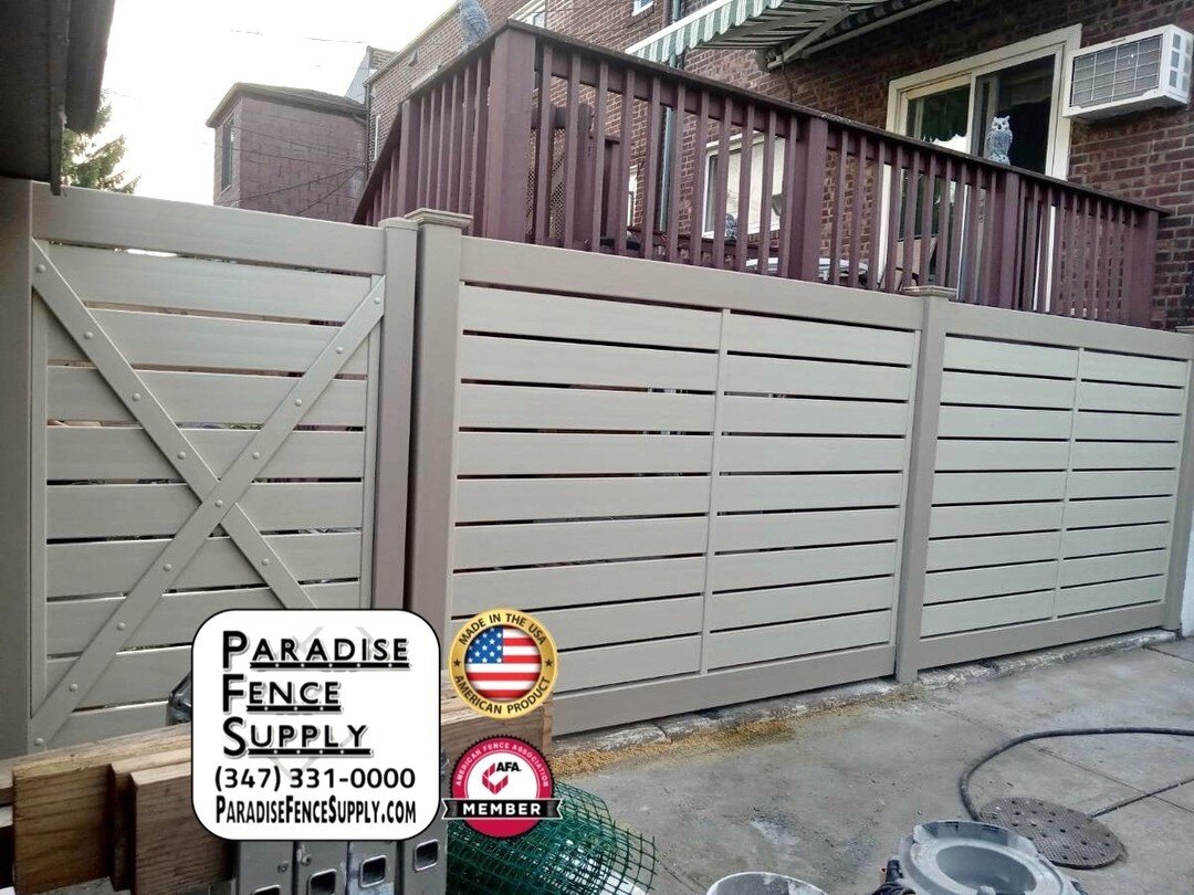 🏡 Elevate your home's curb appeal with a sleek, modern touch! Horizontal PVC fence by Paradise Fence Supply. Stylish, durable, and definitely a neighborhood standout. 🔥 Contact us (347) 331-0000 ParadiseFenceSupply.com #HomeGoals #FenceUpgrade #Par
