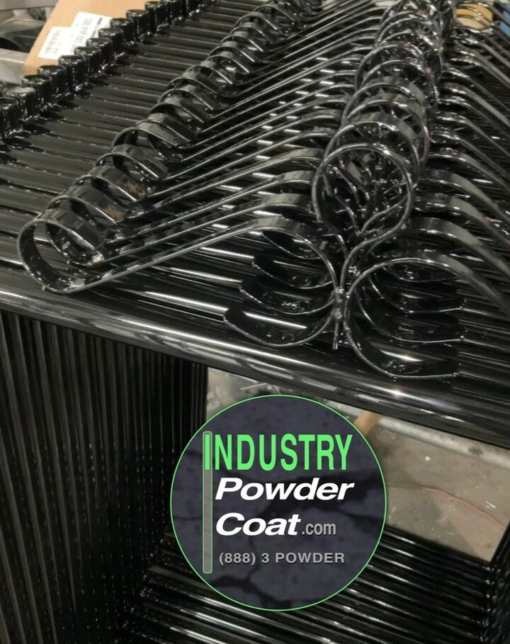 Fresh out of the oven! 🔥 Another batch of chain-link gates is now complete with a sleek powder coating finish. Ready to be packaged up and head back to the customer. 

Durable. Professional. Exceptional. 

Choose Industry Powder Coat and get a durab