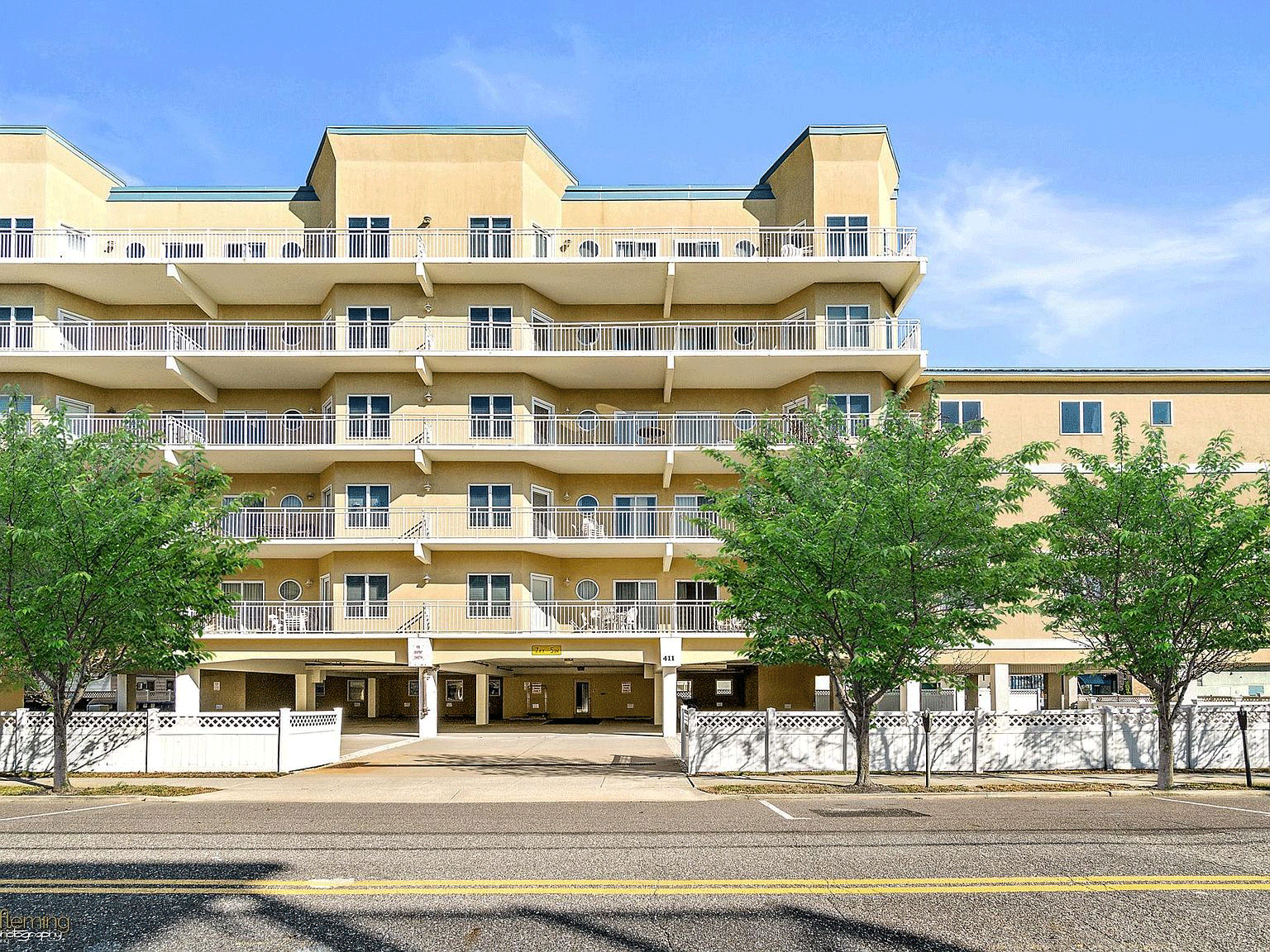 Side.Beachcrest.gif