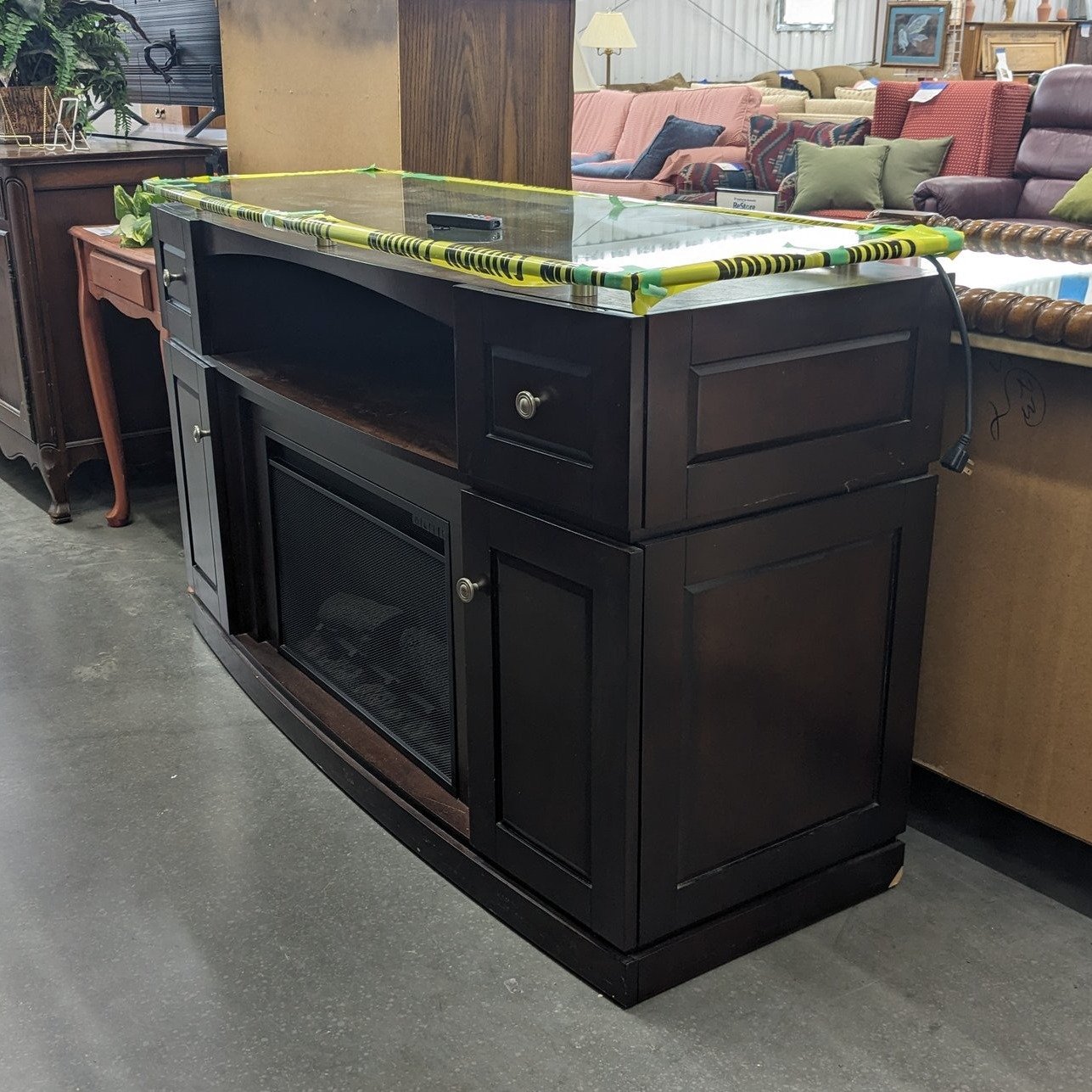 📣Latest in donations at the Longmont ReStore
Twin Star International Electric Fireplace with Remote
Approximate measurements: 5' L x 2' W x 3'H
Model 26EF022SRA
$199.99
💙💚💙
Help build the story of home. 
Shop. Donate. Volunteer.
💙💚💙
 #Longmont