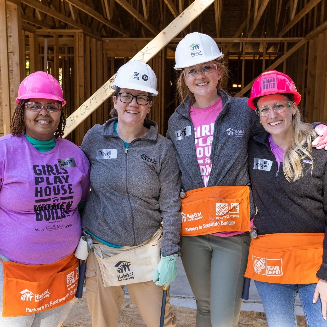 No constructon skills? No problem. We'll teach you everything you need to know on site. All you need is heart! ⚒💙⚒
#HandsOnHope #DoGoodFeelGood