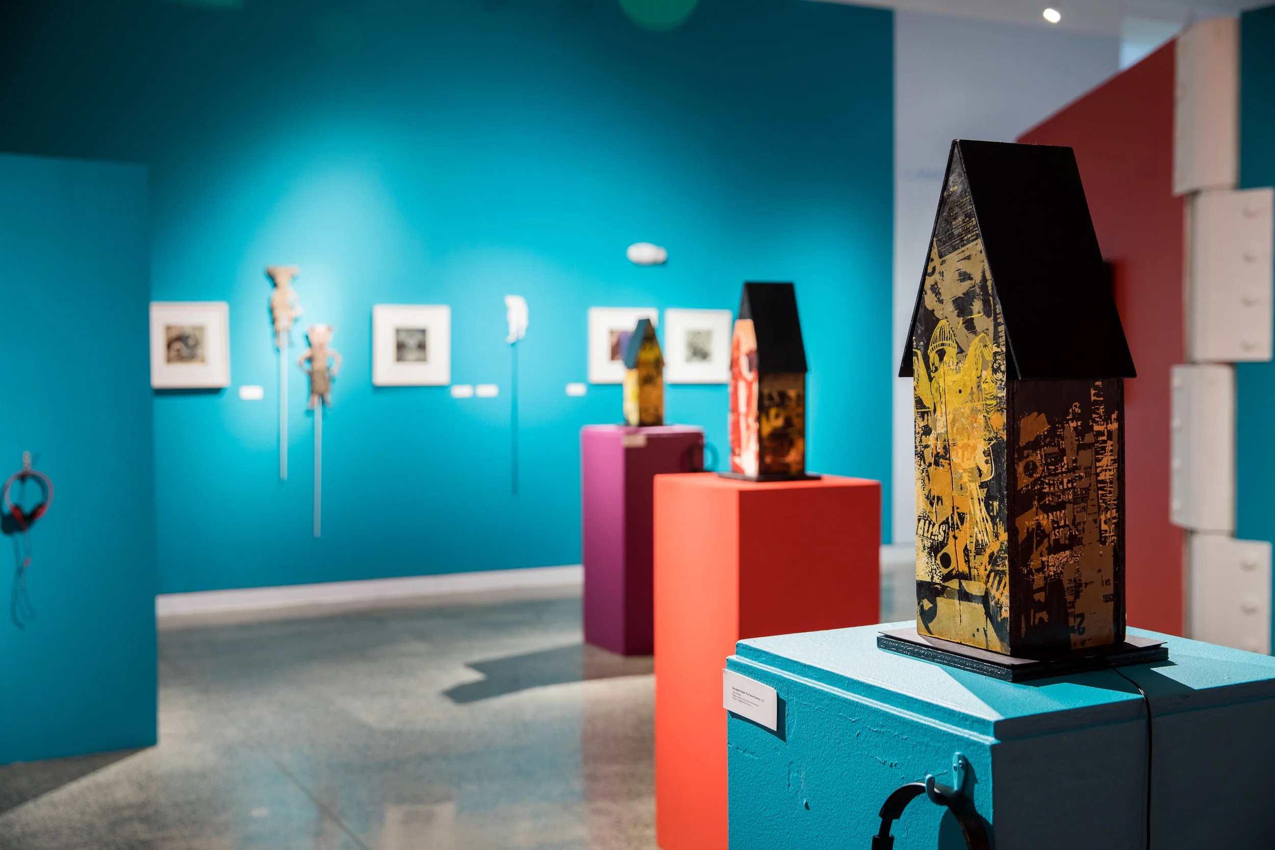 Solo Exhibition at Taller Puertorriqeuño, Philadelphia, PA https://tallerpr.org/2018/03/15/ron-abram-el-ambiente-on-view-through-jan-13/