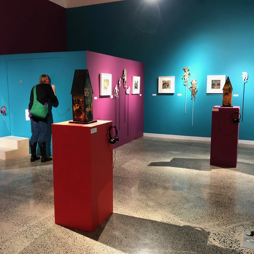 Solo Exhibition at Taller Puertorriqeuño, Philadelphia, PA https://tallerpr.org/2018/03/15/ron-abram-el-ambiente-on-view-through-jan-13/