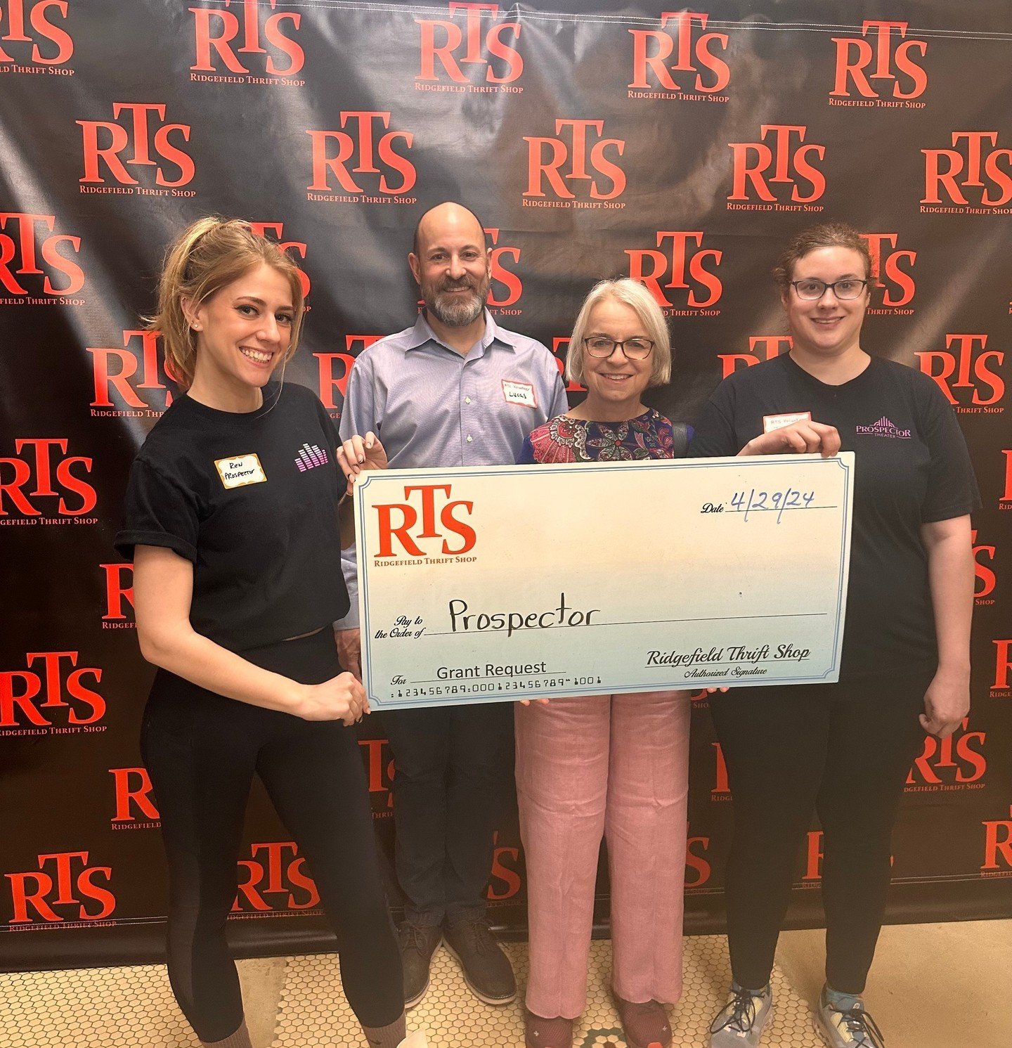 Thank you @rtsthriftshop for the grant that will help fund our 2nd annual Do Good Business Conference on October 17th, 2024! The Keynote Speakers will be John and Mark X. Cronin of @johnscrazysocks! ⭐️💖🎉 ⁠
.⁠
.⁠
.⁠
.⁠
.⁠
Photo caption: Ren and Jenn