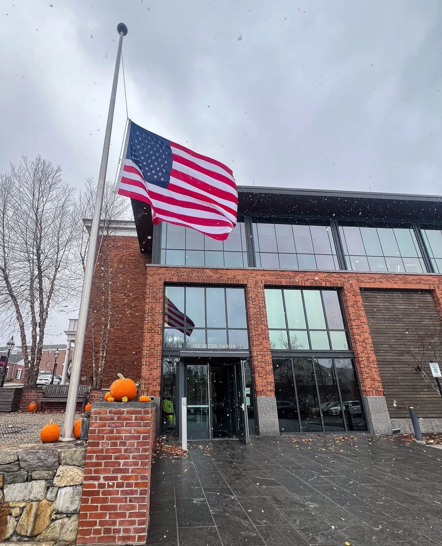Happy Veterans Day! Thank you to all who served and sacrificed for the freedoms of our country. 🇺🇲⁠
.⁠
.⁠
.⁠
Photo Caption: An American flag flows in the wind in front of The Prospector while snowflakes fall. ⁠
.⁠
.⁠
.⁠
#VeteransDay⁠
#TheProspector
