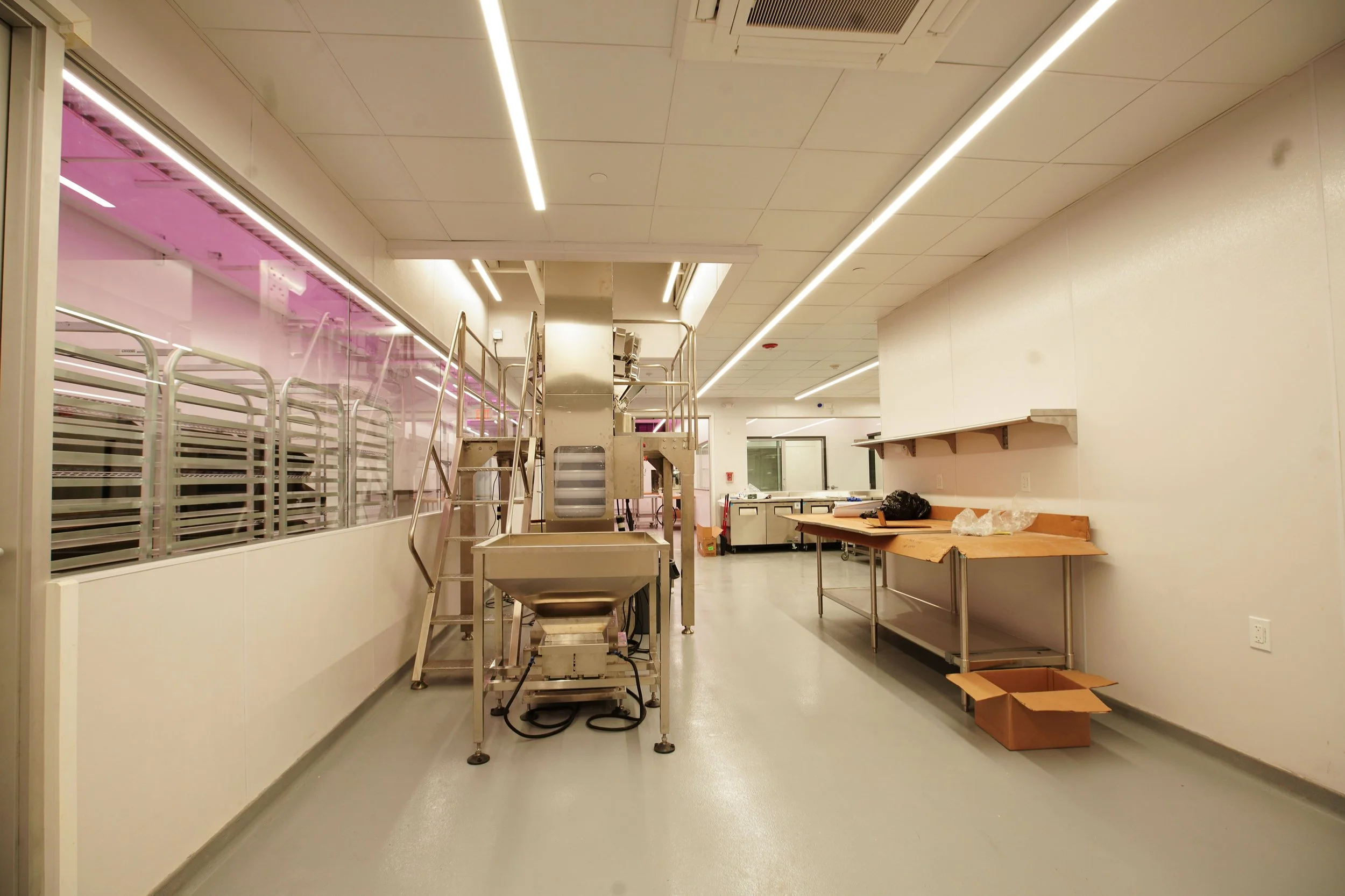 Interior Kitchen: Semi Automated Bagging Machine