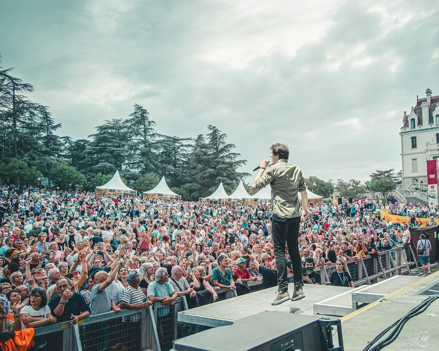 Merci Bacchus! Merci Argel&egrave;s! Et merci Cali! 
 12 heures de train en 24h. Pas beaucoup de sommeil. Mais ca valait tellement le coup! 
C&rsquo;est toujours un bonheur de participer aux festivals de La Frontera Production. 

____________________