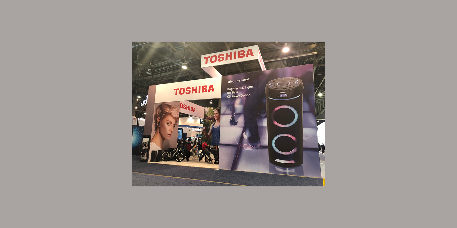 Show Display - CES - Toshiba