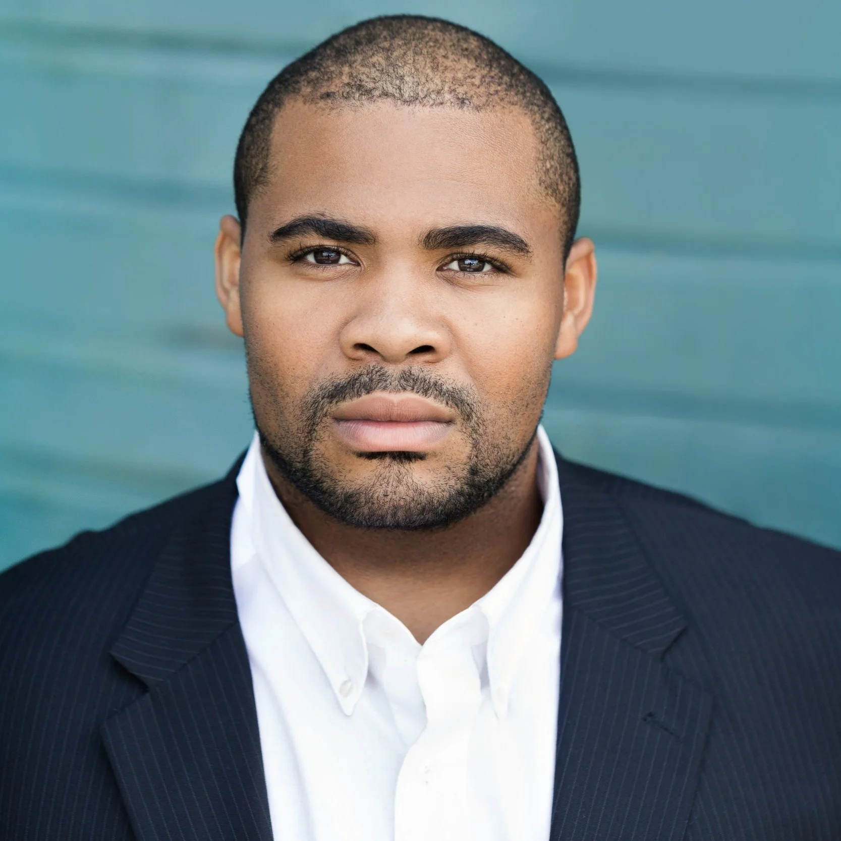 Nicholas Davis, Baritone