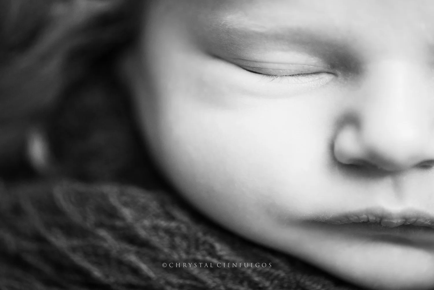 san_diego_newborn_chrystal_cienfuegos-19.jpg