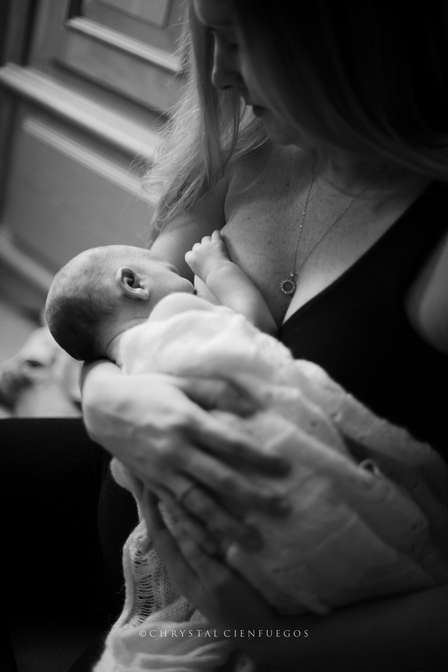 chrystal_cienfuegos_breastfeeding-4.jpg