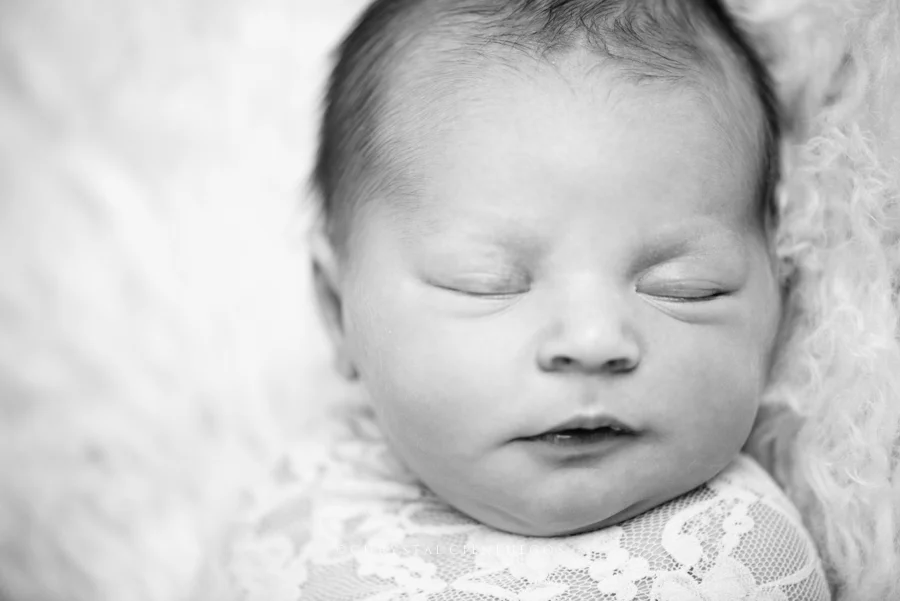 chrystal_cienfuegos_newborn-31.jpg
