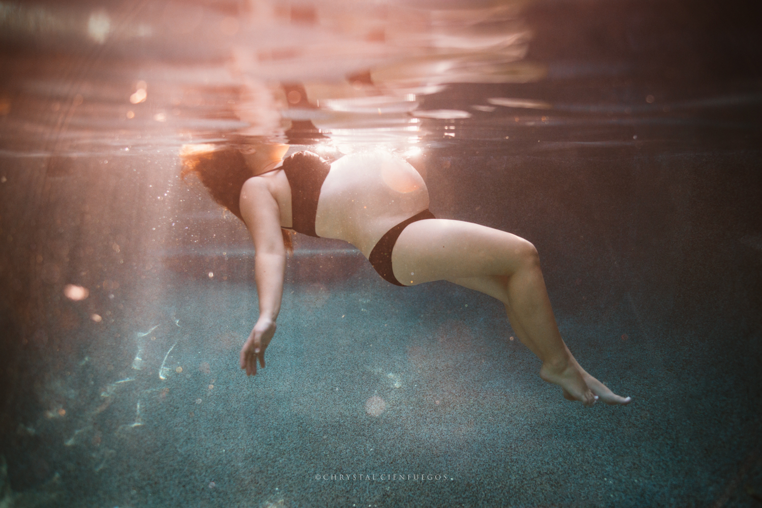 chrystal-cienfuegos_maternity_underwater-4010.jpg